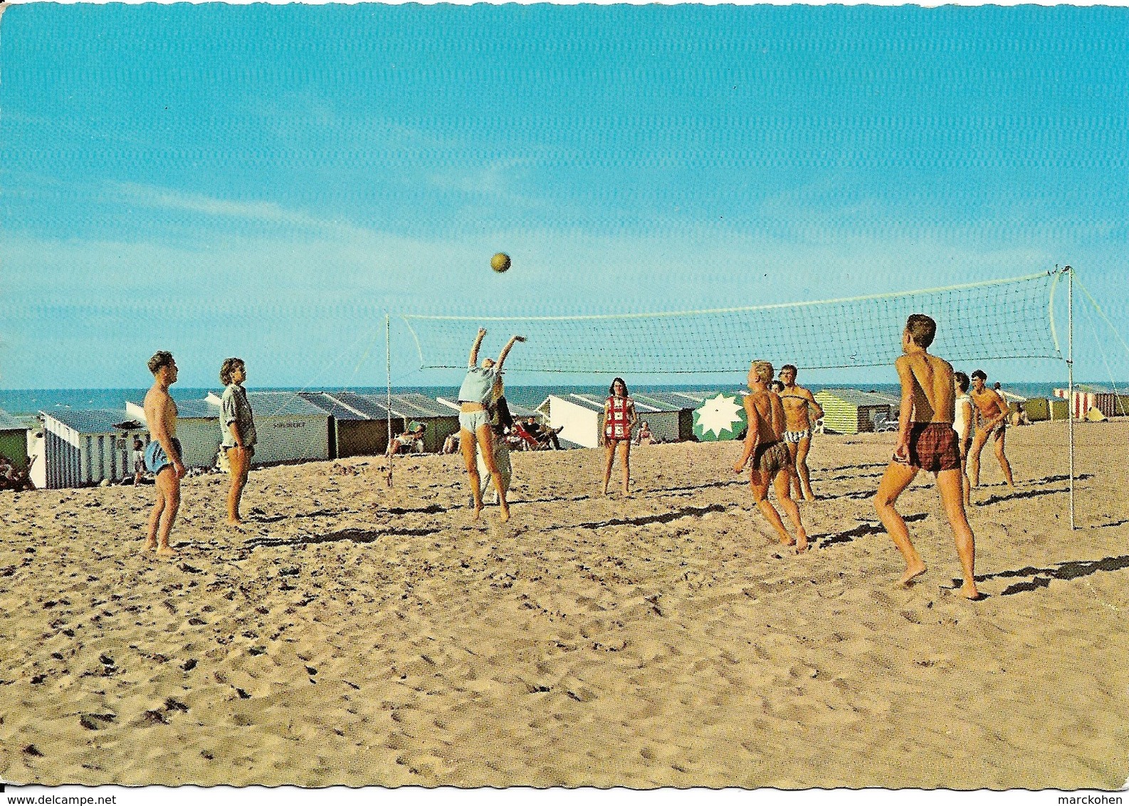 SPORT - BEACH-VOLLEY :  Sport Familial De Week-end, Sur La Côte Belge. CPSM. - Voleibol