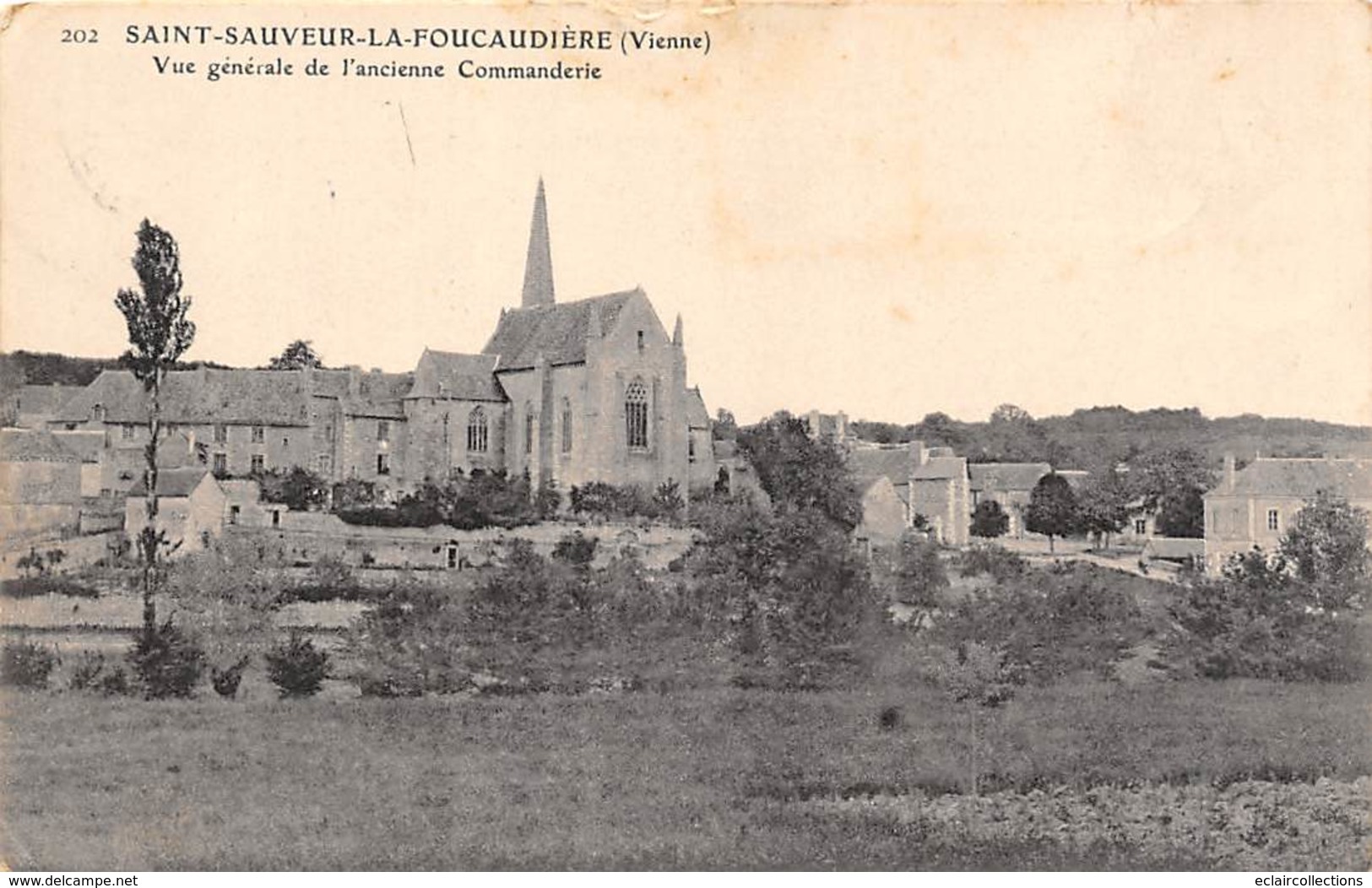 St Sauveur La Foucaudière        86        Vue Générale De L'ancienne Commanderie       (voir Scan) - Other & Unclassified