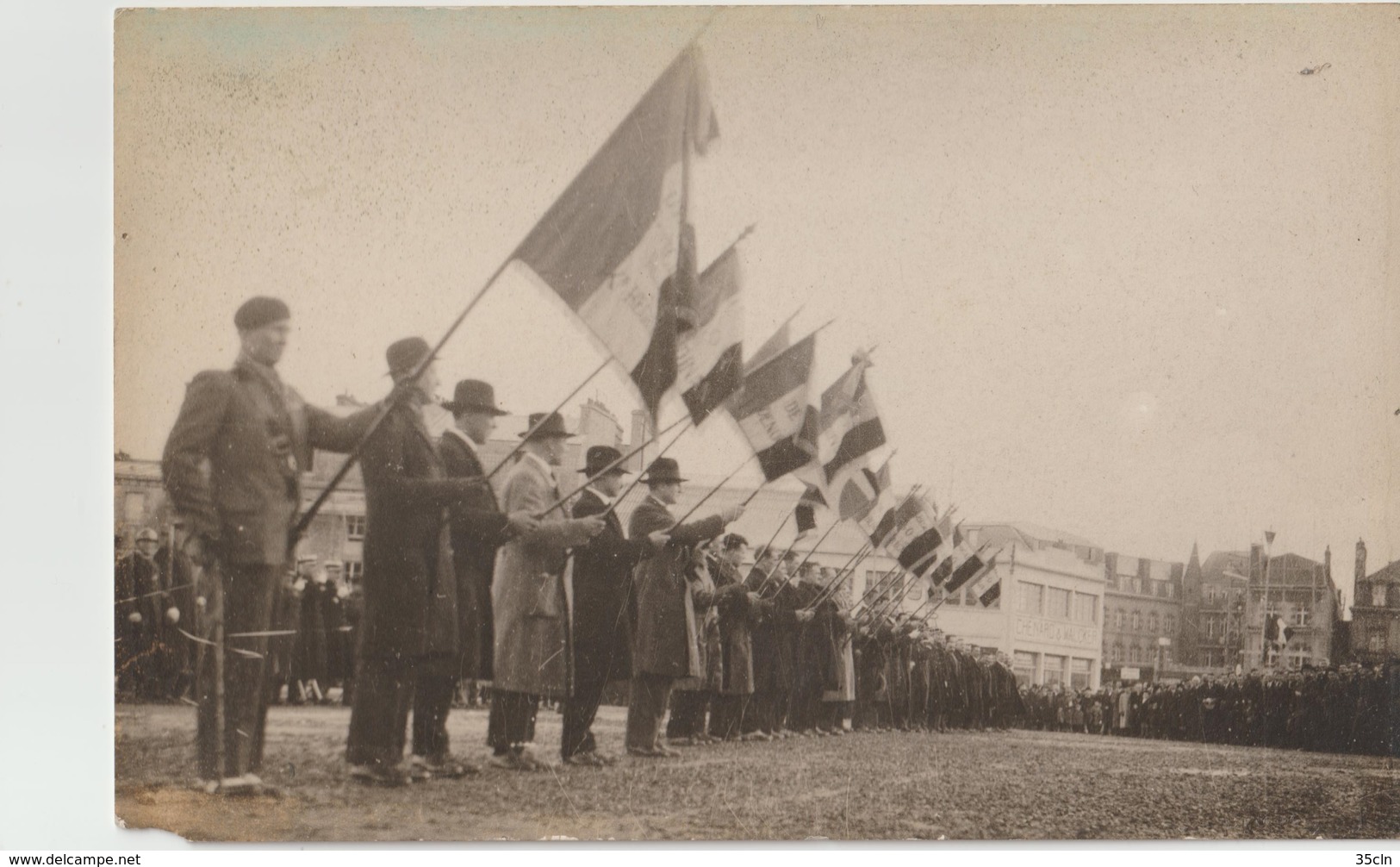 SAINT BRIEUC - Caserne Des Ursulines - Lot 4 Cartes Photos D'une Prise D'Armes Avec Remise De Décorations. - Saint-Brieuc