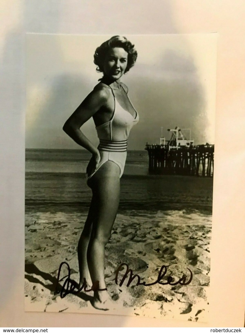 Vera Miles Actress Photo Autograph Hand Signed Authentic 10x15 Cm - Dédicacées