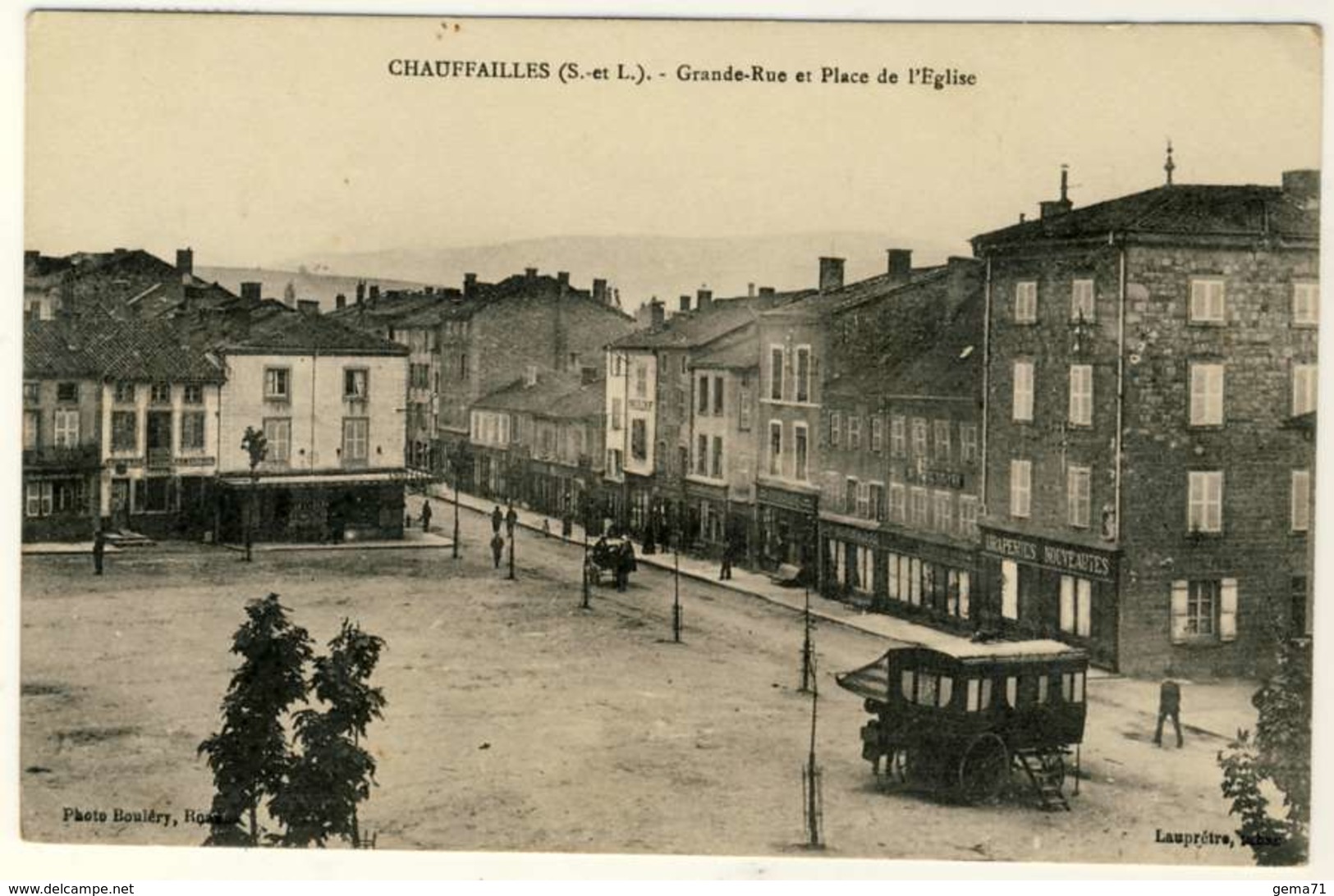 2453-71 - CHAUFFAILLES  - Grande Rue Et Place De L'église - Altri & Non Classificati