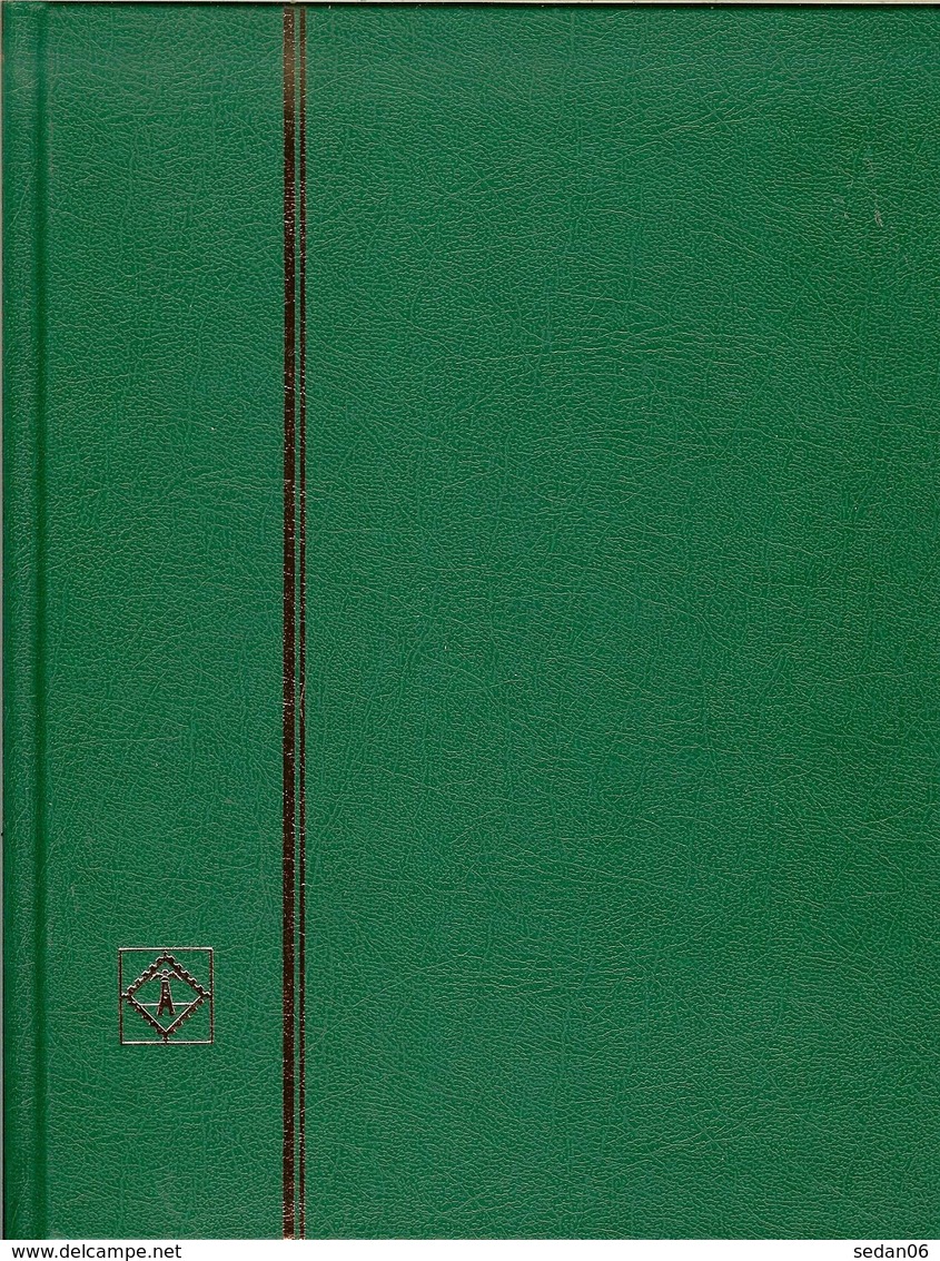 LEUCHTTURM - CLASSEUR L 4/32 T (64 Pages Fond Blanc, Bande Séparatrice), Couverture De Couleur Verte - Groot Formaat, Blanco Pagina