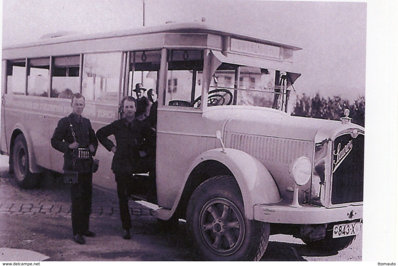 Ancien Autobus Saurer Avec Le Chauffeur, Un Controleur Et Des Passagers, Au Zurich   -  15x10 PHOTO - Autobus & Pullman