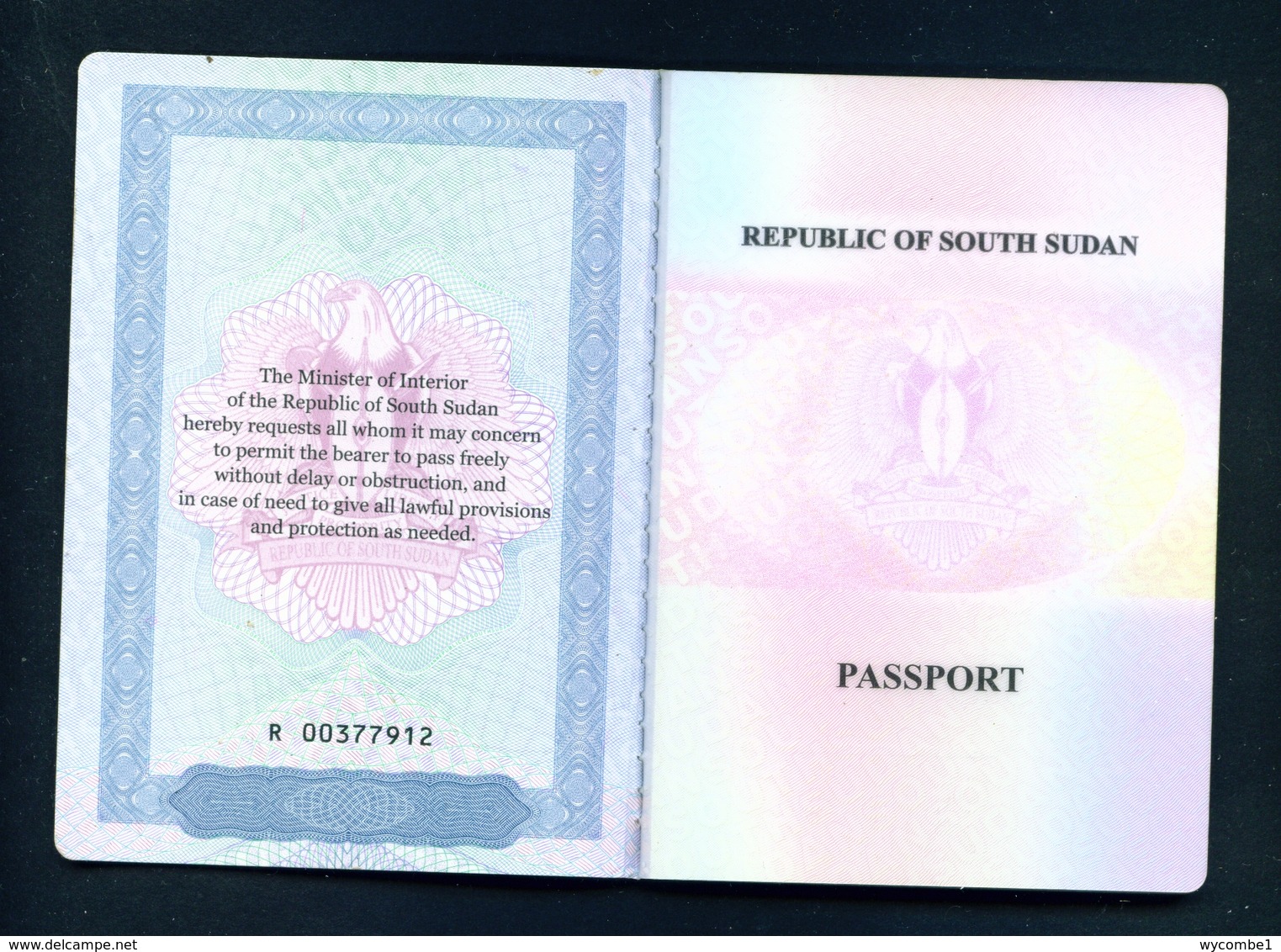 SOUTH SUDAN - Complete Passport Issued To A Mechanic. Not Used With No Visas. - Historical Documents