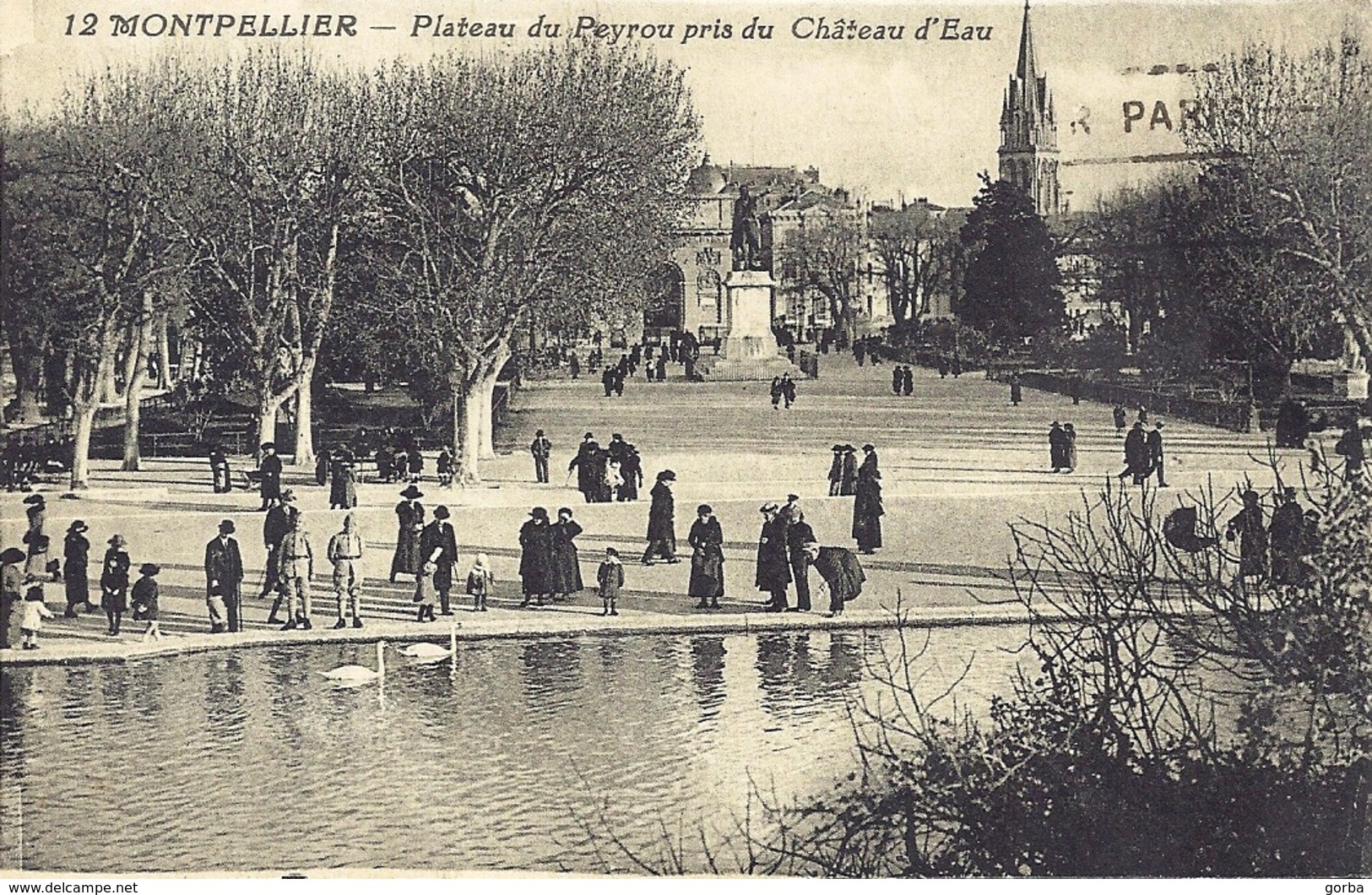 *CPA - 34 - MONTPELLIER - Plateau Du Peyrou Pris Du Château D'eau - Tres Animée - Montpellier