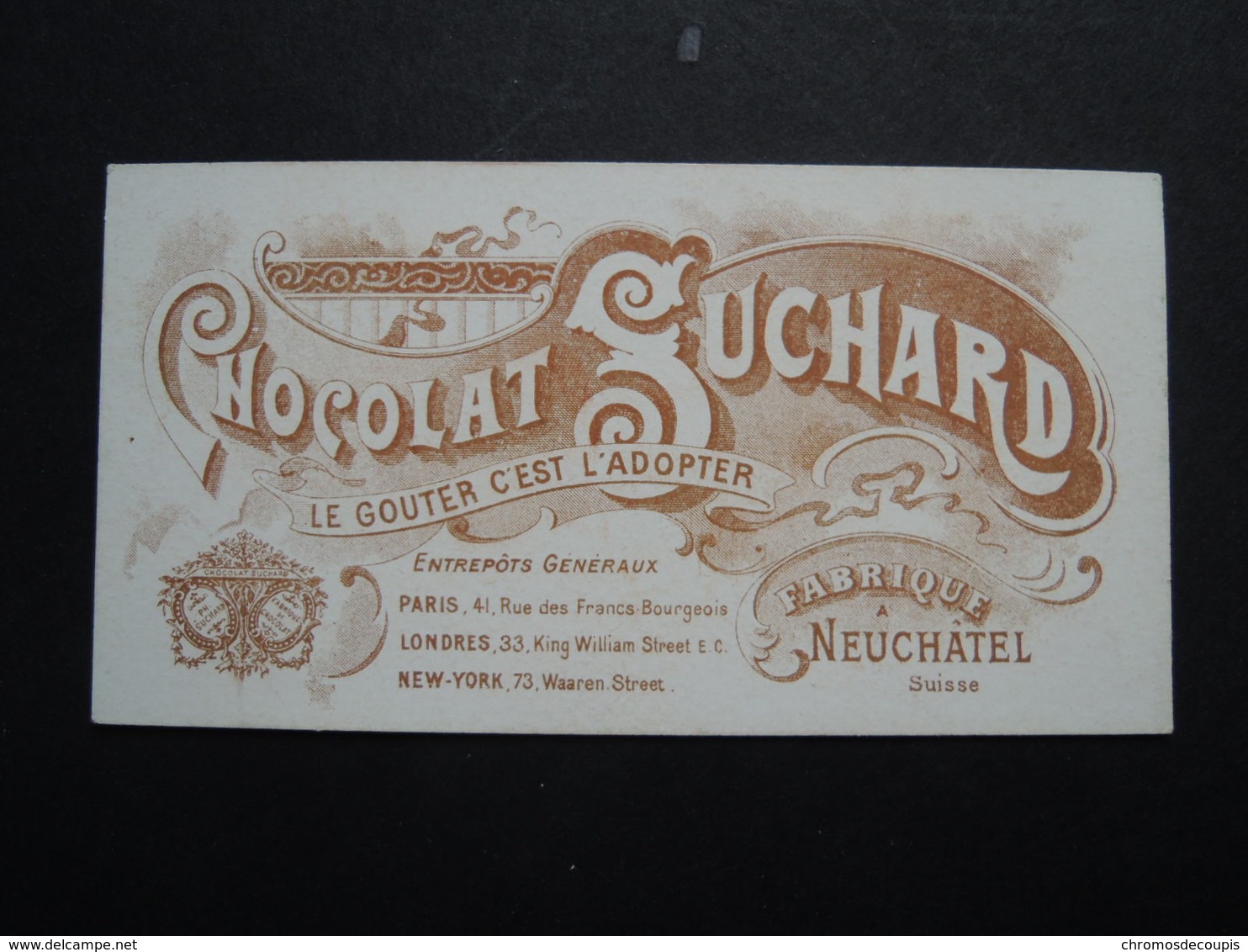 CHROMO.  Chocolat  SUCHARD.  Heures De La Journée D'un Enfant.  9 Heures  Lecture. Maitre D'école. Tabeau. Horloge - Suchard