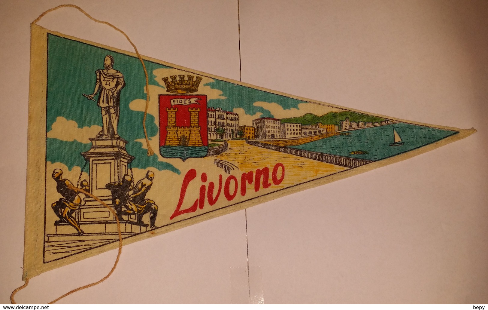 LIVORNO. GAGLIARDETTO. Bandierina. Bandiera. Drapeau. Pennant. Flag. Flag. Burguete, - Patches