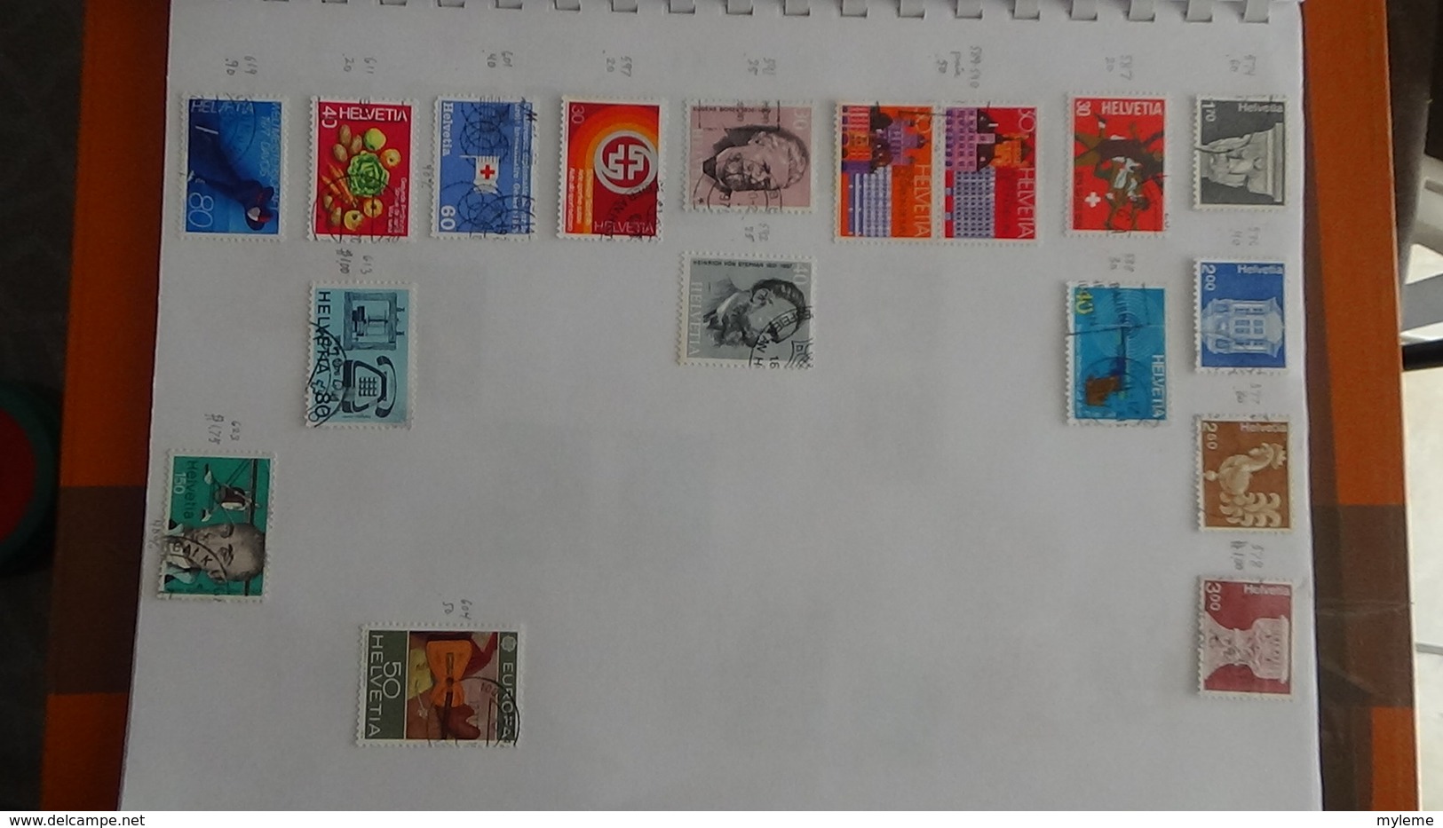 A249 Cahier de timbres de Suisse et Liechtenstein !!! Voir commentaires