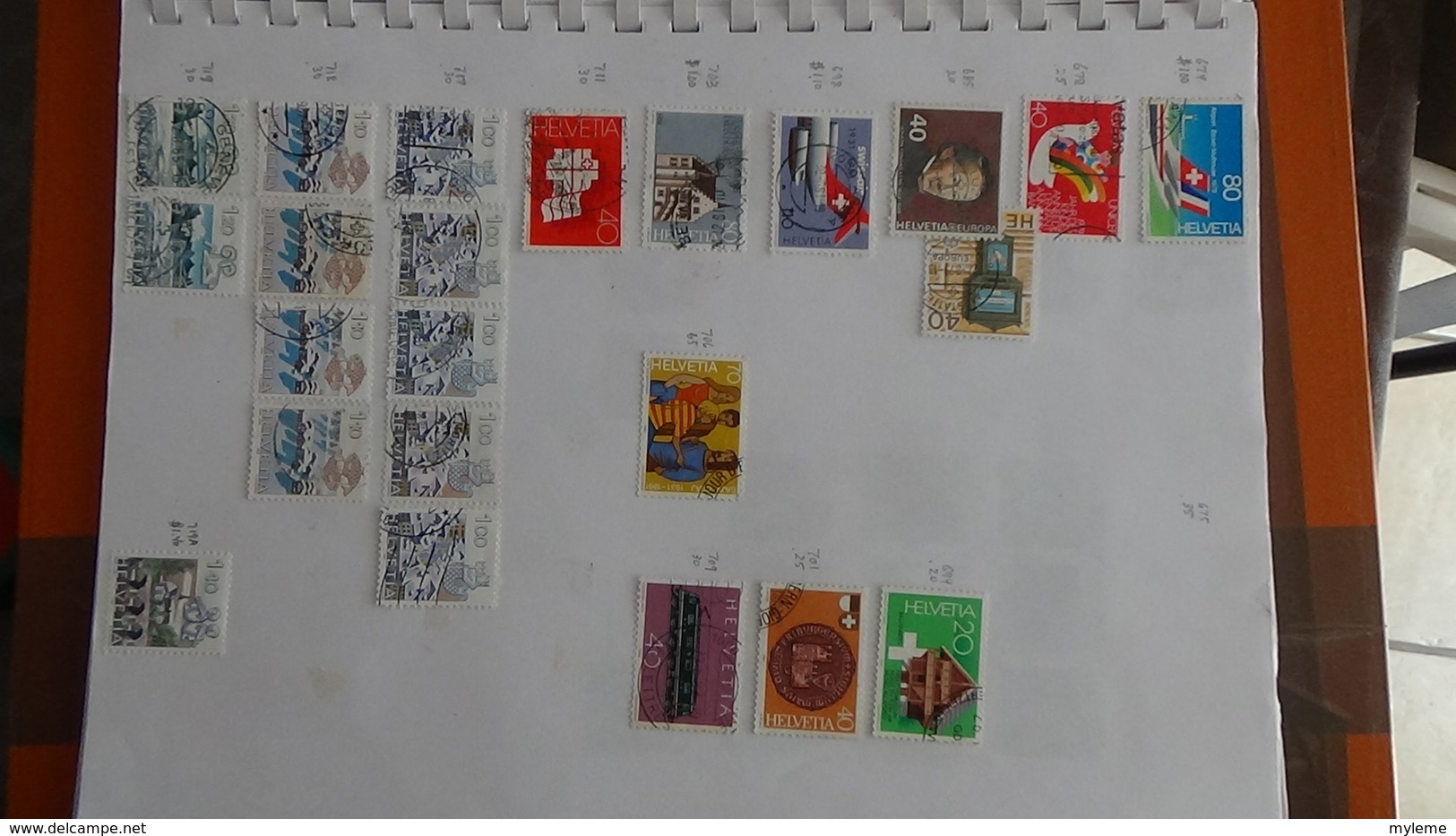 A249 Cahier de timbres de Suisse et Liechtenstein !!! Voir commentaires