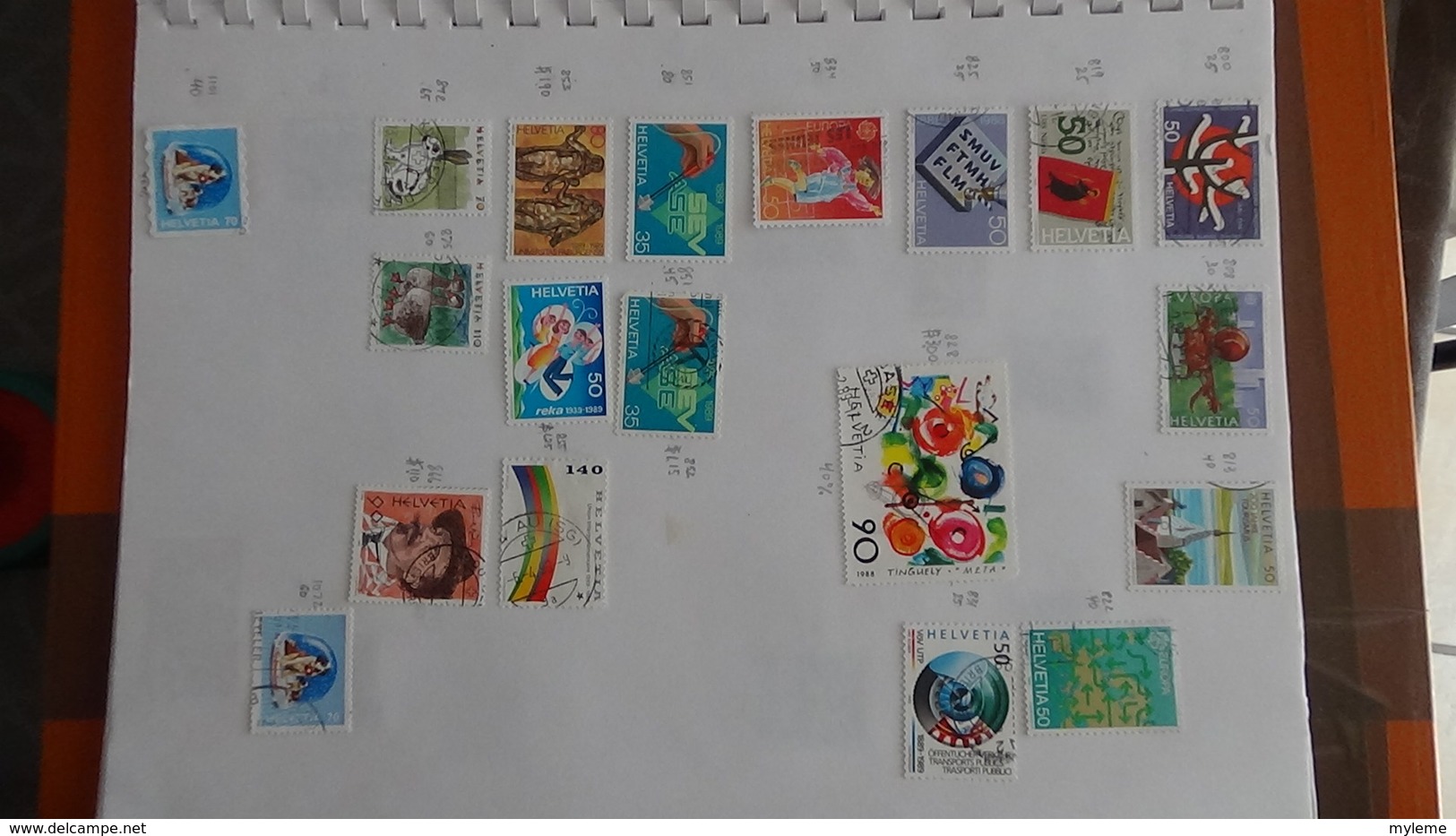 A249 Cahier de timbres de Suisse et Liechtenstein !!! Voir commentaires