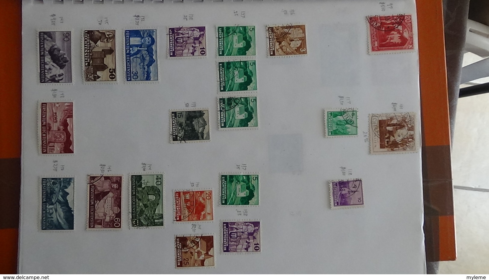 A249 Cahier de timbres de Suisse et Liechtenstein !!! Voir commentaires