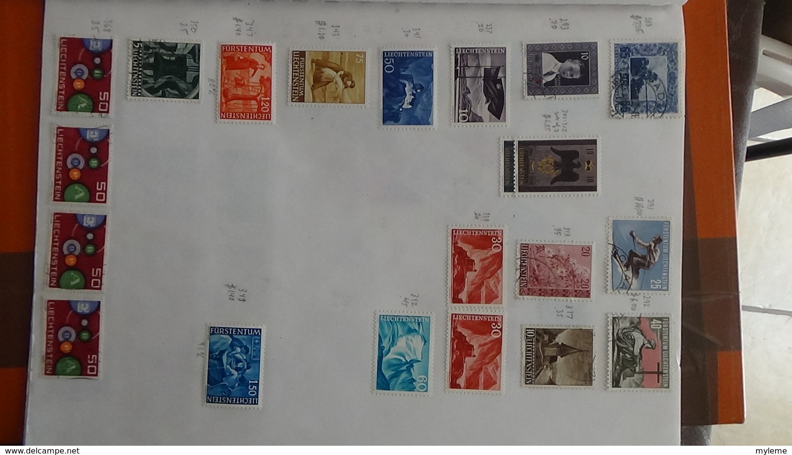 A249 Cahier de timbres de Suisse et Liechtenstein !!! Voir commentaires