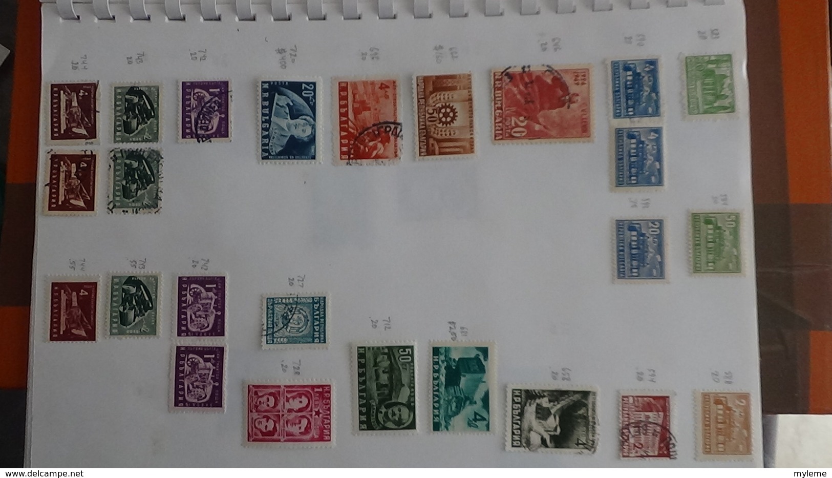 A252 Cahier de timbres de Bulgarie et fins de catalogue  !!! Voir commentaires