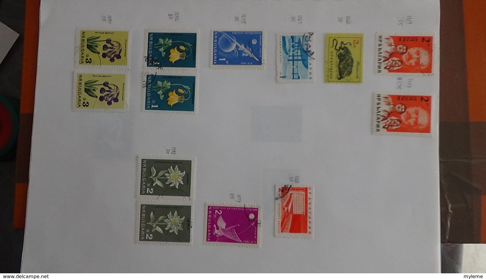 A252 Cahier de timbres de Bulgarie et fins de catalogue  !!! Voir commentaires