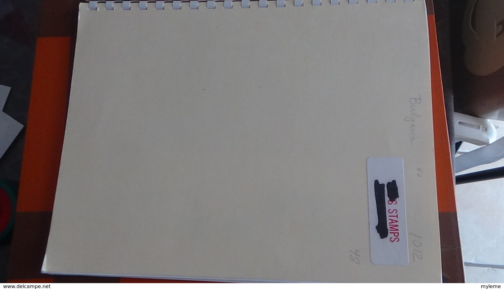 A252 Cahier de timbres de Bulgarie et fins de catalogue  !!! Voir commentaires