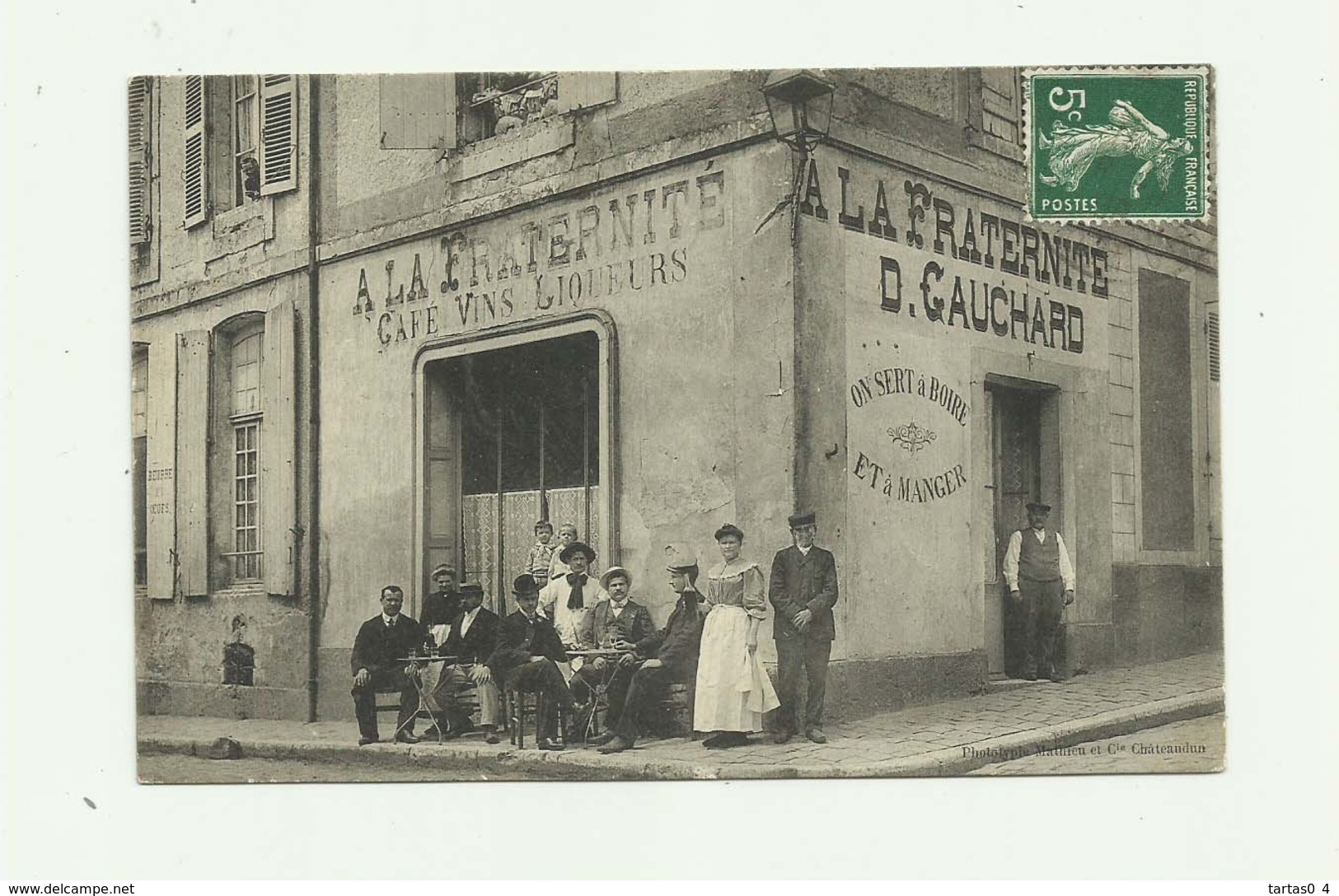 28 - CHATEAUDUN - Belle Cp Devanture Café A La Fraternité "  D GAUCHARD  " Animé Bon état - Chateaudun