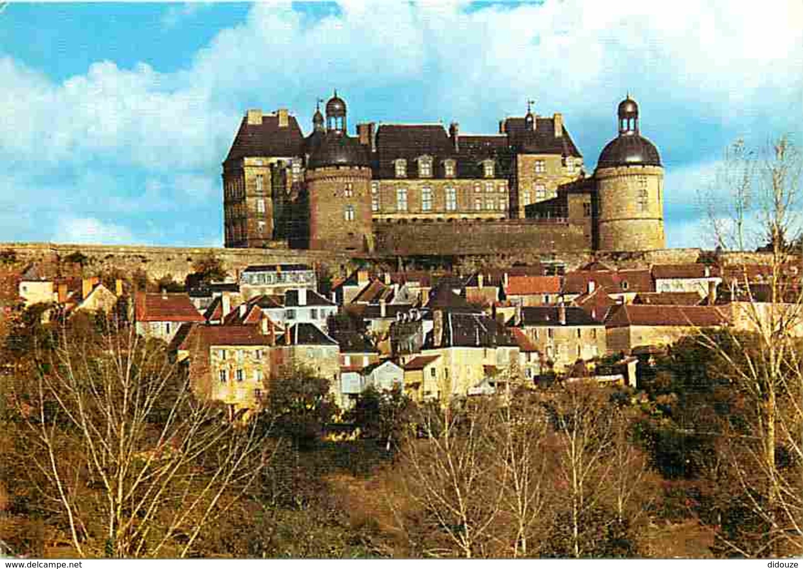 24 - Hautefort - Le Château Et Le Village - Voir Scans Recto-Verso - Sonstige & Ohne Zuordnung