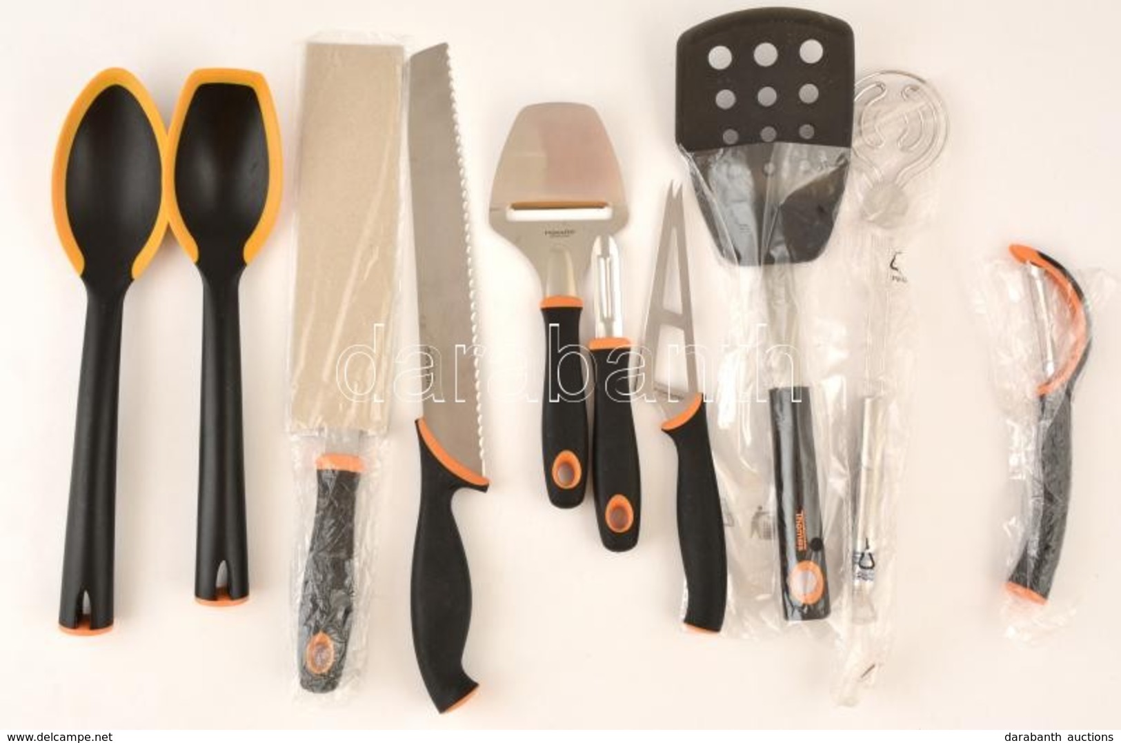 Fiskars Kés és Konyhai Eszköz Készlet, újszerű állapotban 10 Db - Autres & Non Classés