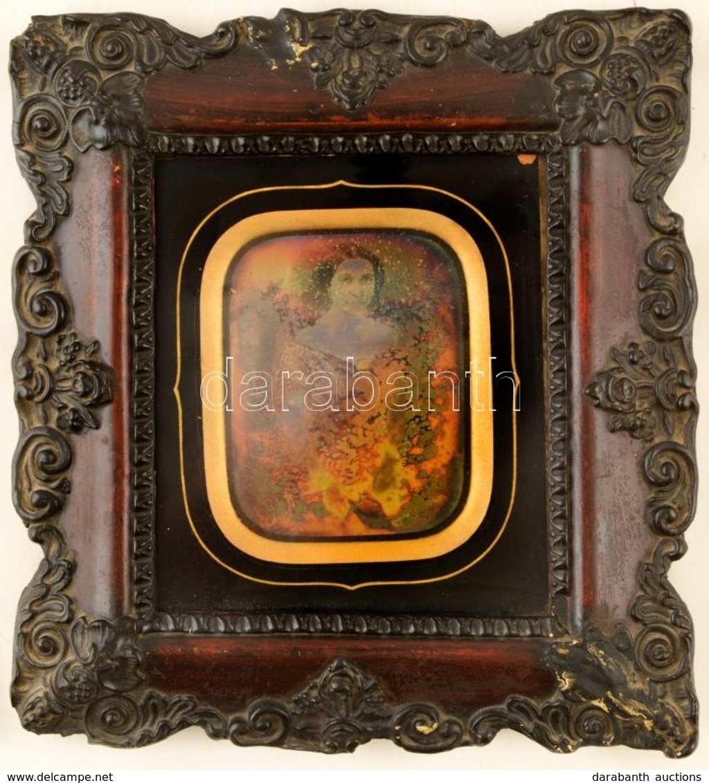 Cca 1850 Legyezős Hölgy Daguerrotípia. 7,5x10 Cm Üvegezett, Faragott Fa Asztali Keretben - Sonstige & Ohne Zuordnung