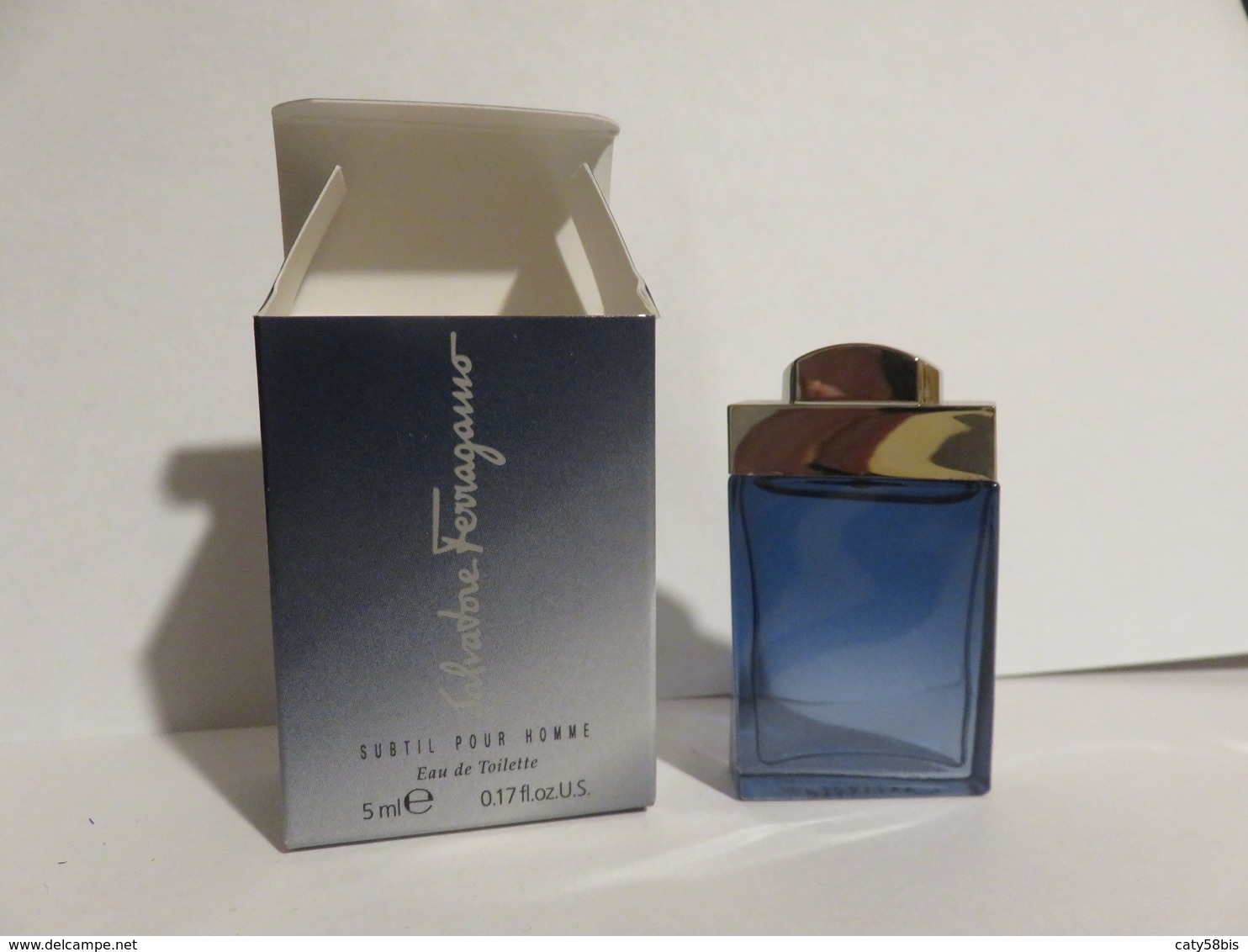 Boite Et Miniature Pleine Ferragamo - Unclassified