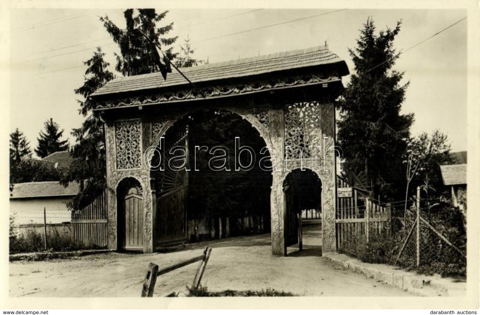 T2/T3 1943 Kolozsvár, Cluj; Székelykapu A M. Kir. Gazdasági Akadémia Udvarán / Poarta Secuiasca / Székely Gate At The Co - Ohne Zuordnung