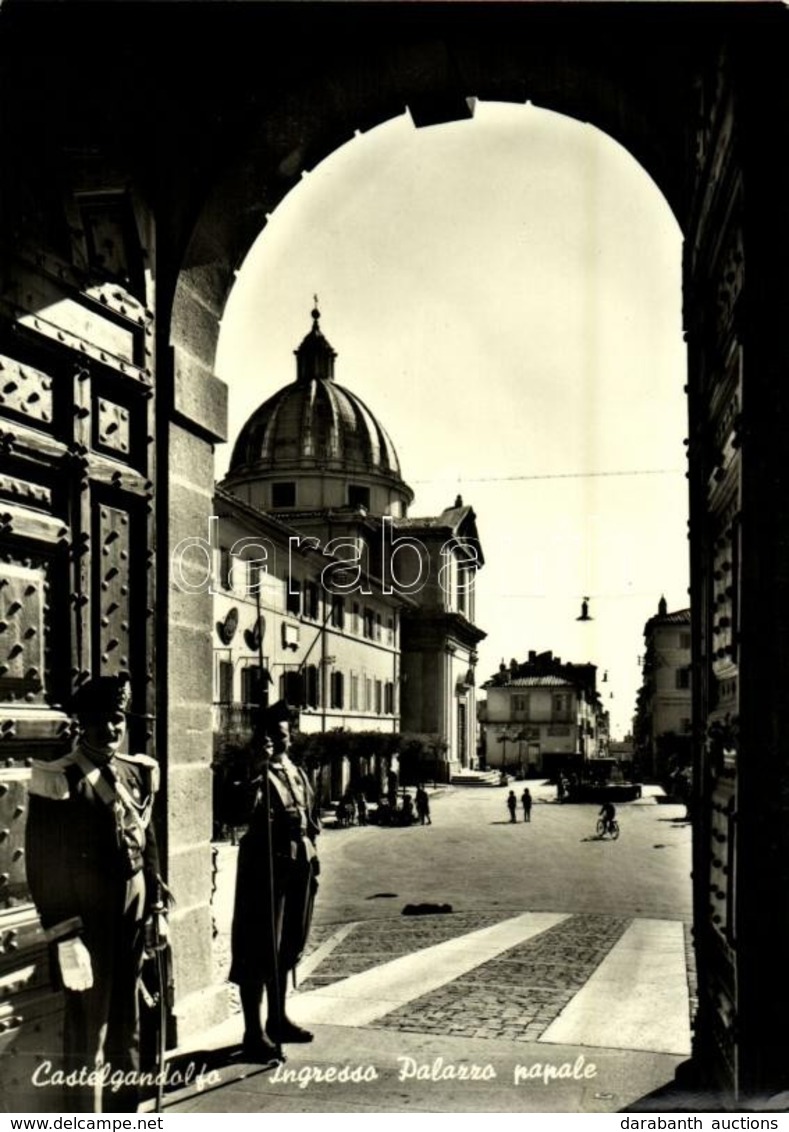 ** T1/T2 Castel Gandolfo, Ingresso Palazzo Papale / Papal Palace, Entrance, Guards (14,7 Cm X 10,4 Cm) - Autres & Non Classés