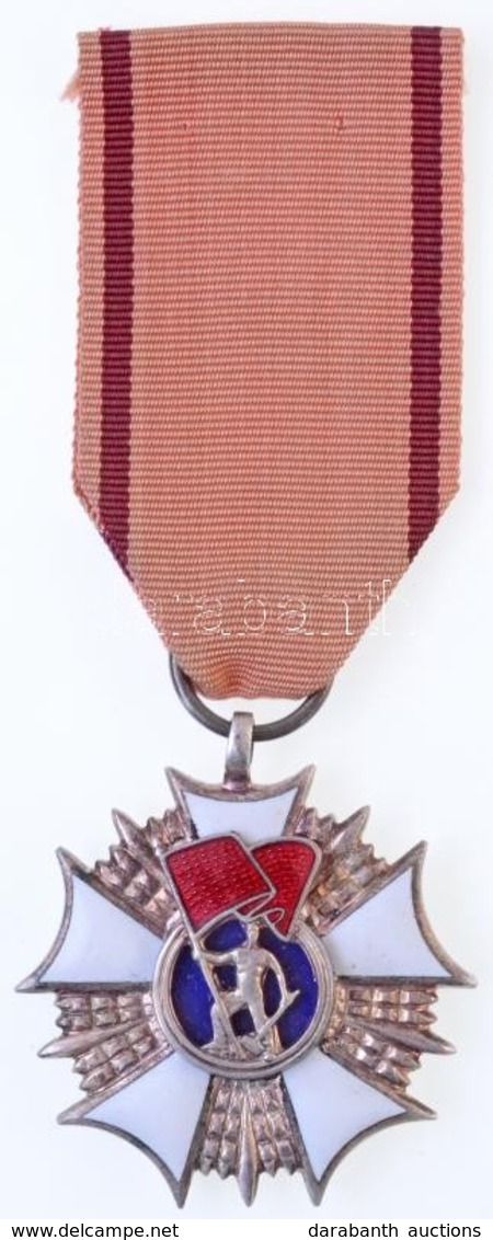 Lengyelország 1949. 'Munka Zászlórendje' Zománcozott, Ezüstözött Kitüntetés Mellszalagon T:1-
Poland 1949. 'Order Of The - Unclassified