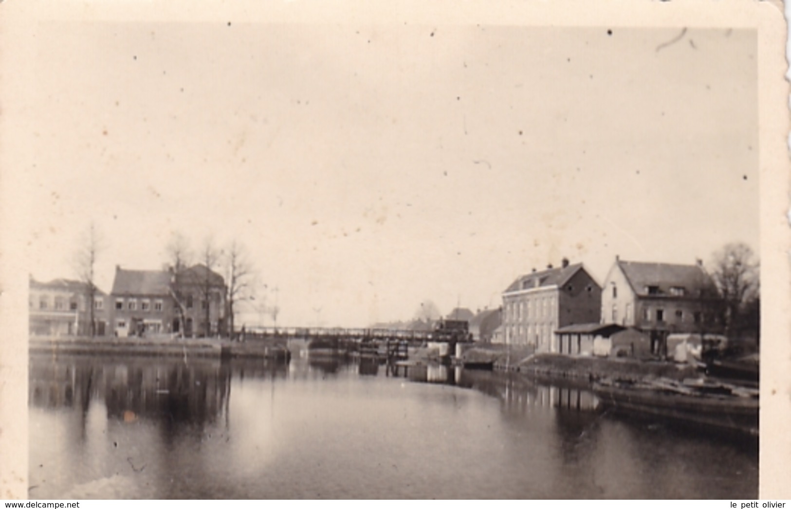 PHOTO ORIGINALE 39 / 45 WW2 WEHRMACHT FRANCE CALAIS VUE SUR LE CANAL - Guerra, Militares