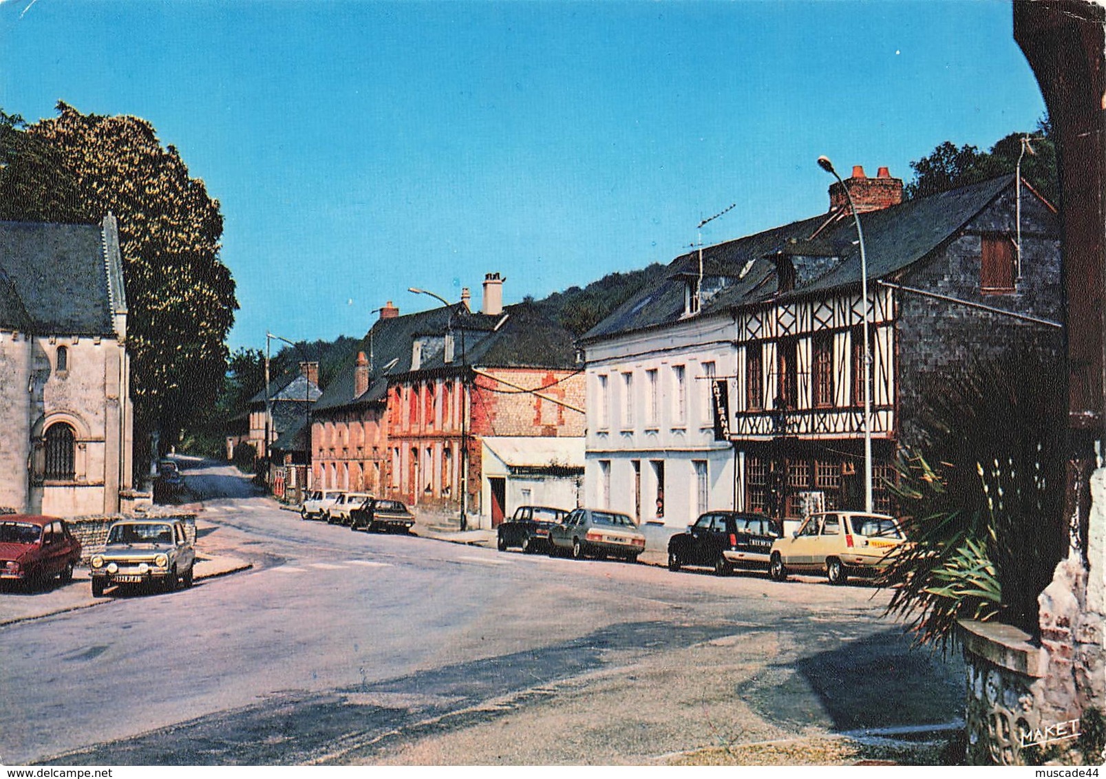 SAINT WANDRILLE RANCON - SA PLACE DE L EGLISE - Saint-Wandrille-Rançon