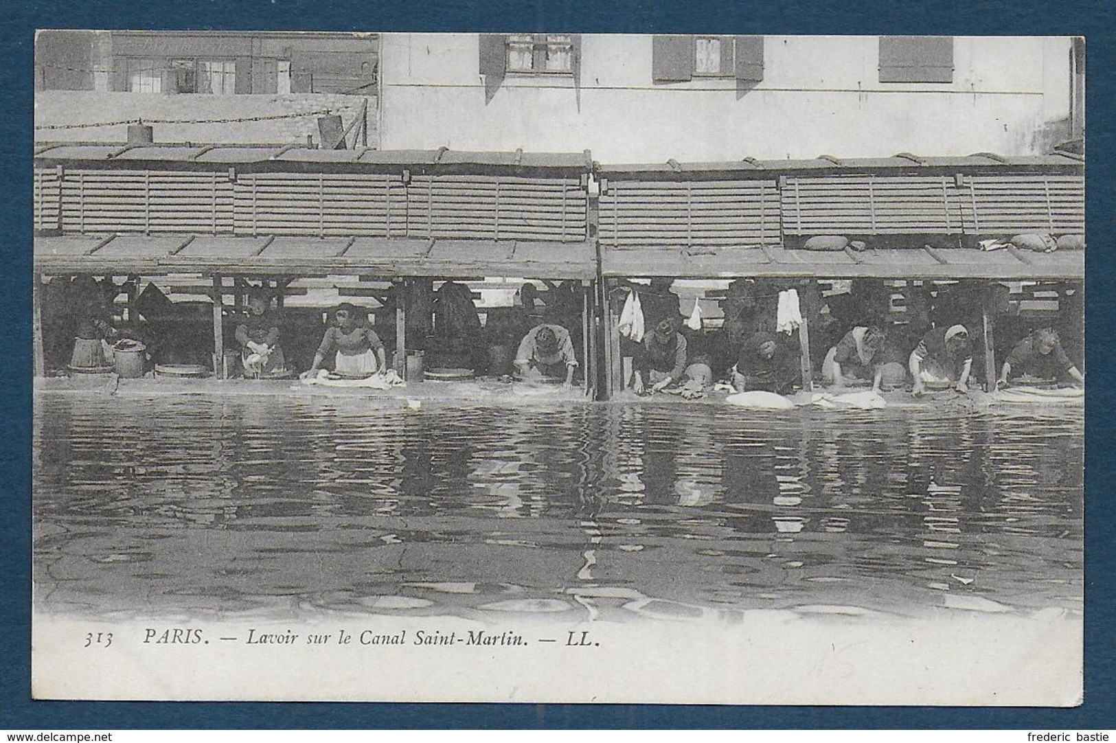 PARIS  -  Lavoir Sur Le Canal Saint Martin - Autres & Non Classés