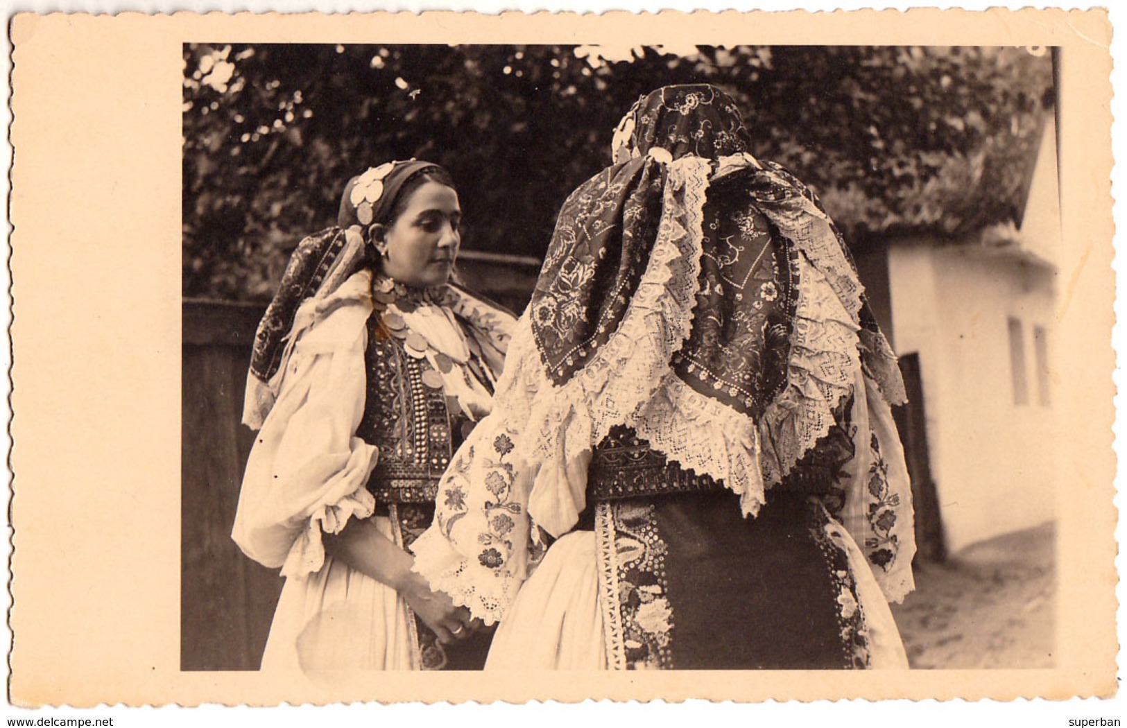 BANAT - COMUNA SECUSIGIU - ARAD : TYPES DU VILLAGE / COSTUMES - CARTE VRAIE PHOTO / REAL PHOTO POSTCARD ~ 1930 (ad419) - Romania