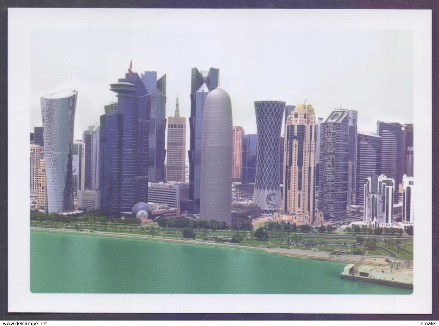 QATAR PICTURE POSTCARD - 7 different beautiful Cards in Official Pack Complete, Size=10cm x14cm, Unused