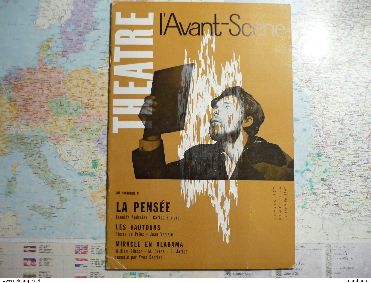 L'Avant-Scène femina-Théâtre lot de 14 numéros consécurifs du N°255 (15 Décembre 1961) au N°268 (1-er Juillet 1962)
