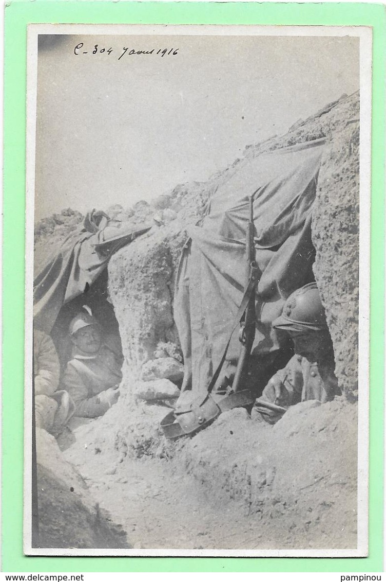 GUERRE 14/18 - Soldats Dans Tranchée - Photo - Guerre 1914-18