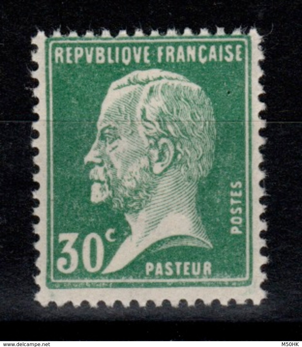 YV 174 N** Pasteur Cote 1,55 Euros - Neufs