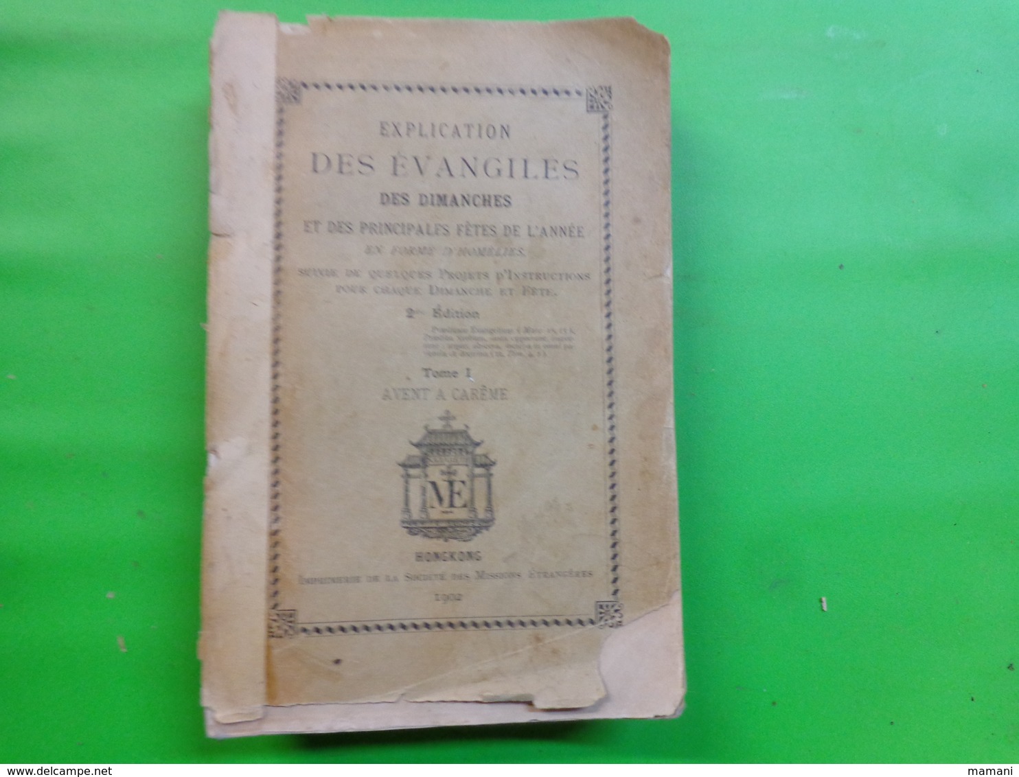 lot de livres sur le theme de la religion-l'apostolat du rosaire-vie des saintes femmes des martyres et des vierges