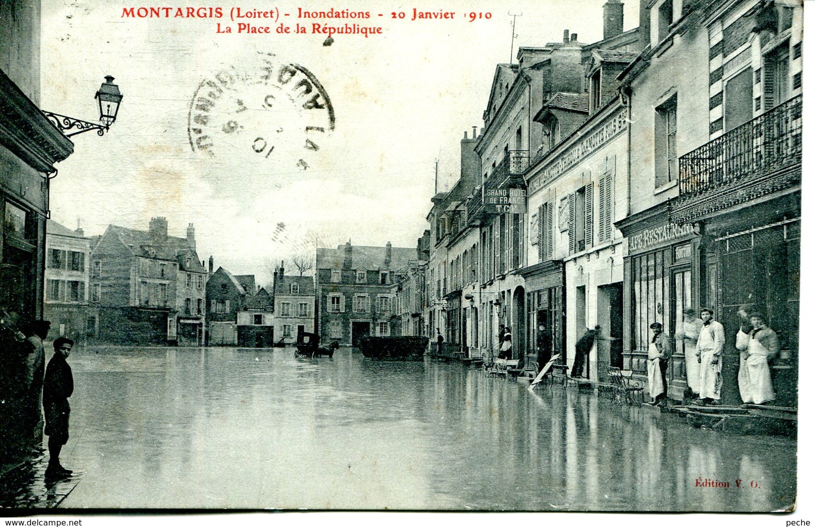 N°302 T -cpa Montargis -inondations  1910- La Place De La République- - Montargis