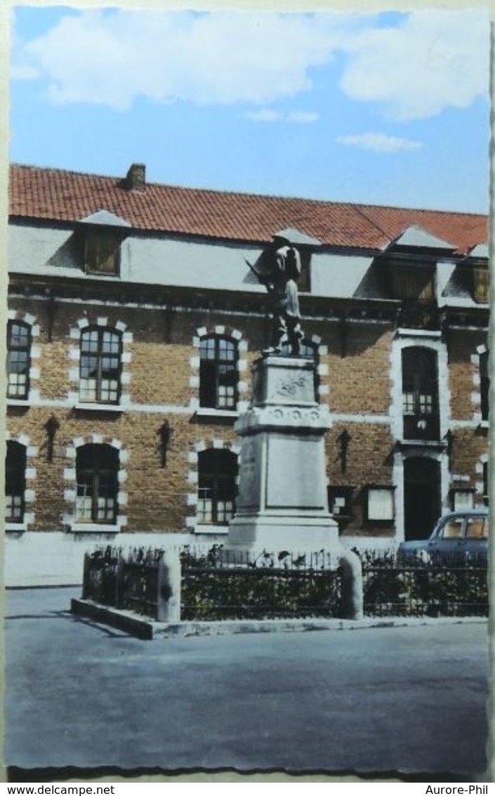 Blaton Monument Et Maison Communale - Bernissart