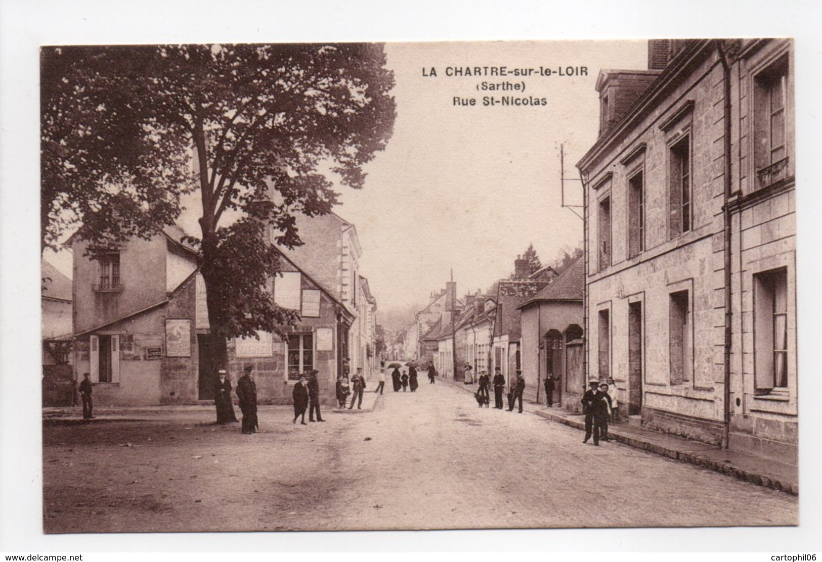 - CPA LA CHARTRE-SUR-LE-LOIR (72) - Rue St-Nicolas (avec Personnages) - Edition Vve Barrier - - Andere & Zonder Classificatie