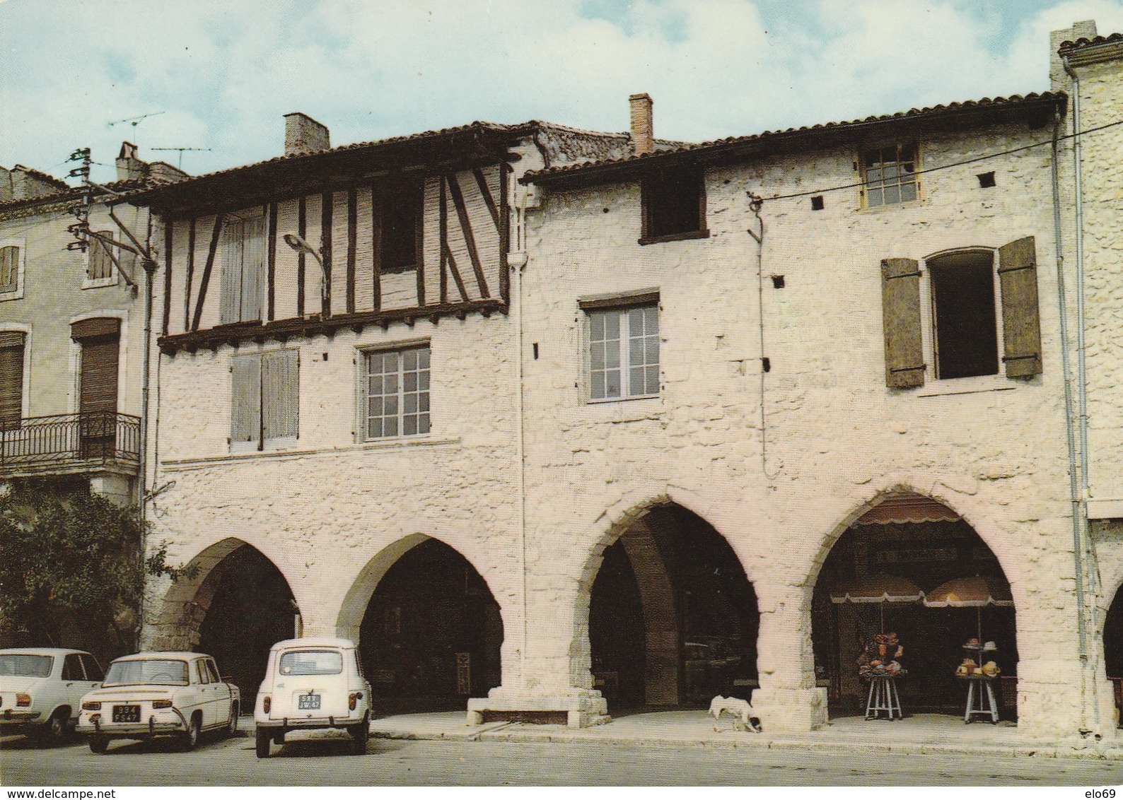 AUTOMOBILES  Renault - Peugeot ( Eymet )( Artaud ) - Voitures De Tourisme