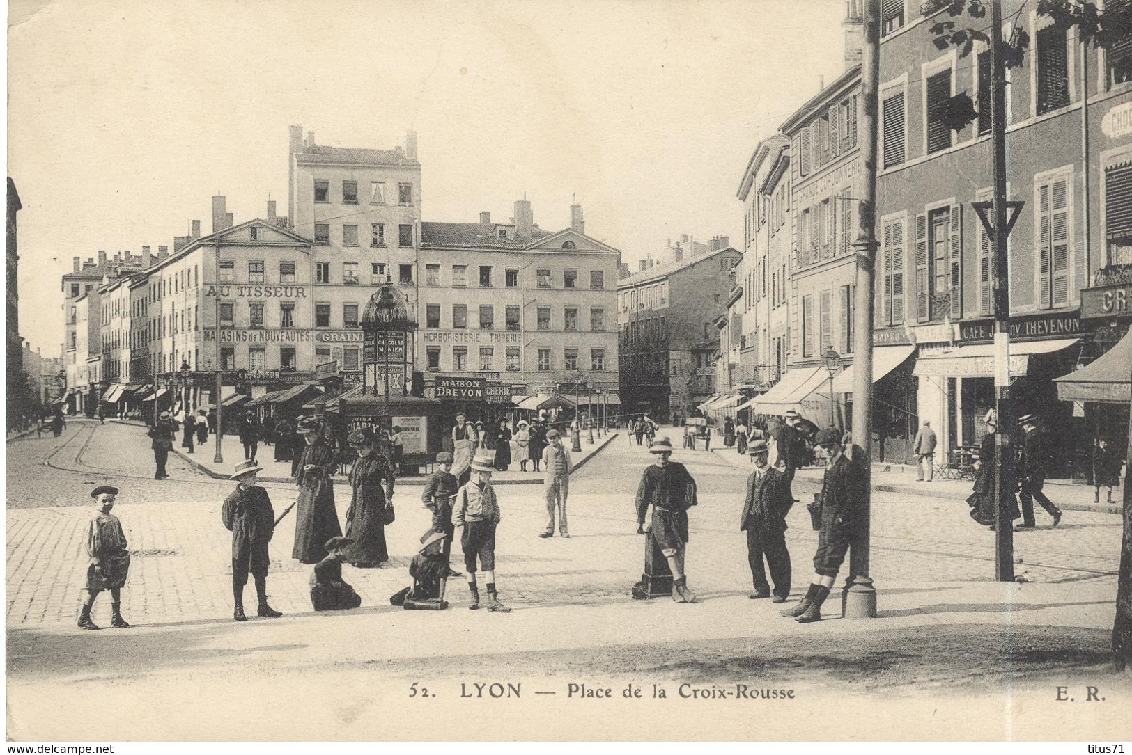 CPA Lyon - Place De La Croix-Rousse - Non Circulée - Lyon 4