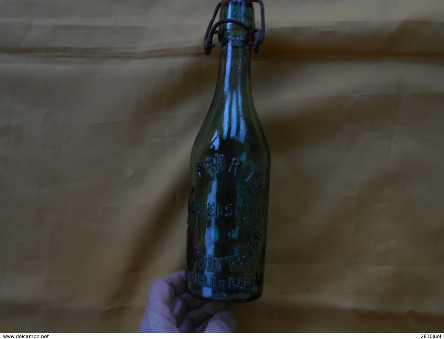 Bouteille - Verre Vert - Perrier St Hippolyte Du Fort- Excelsior - Petit Modèle - - Bière