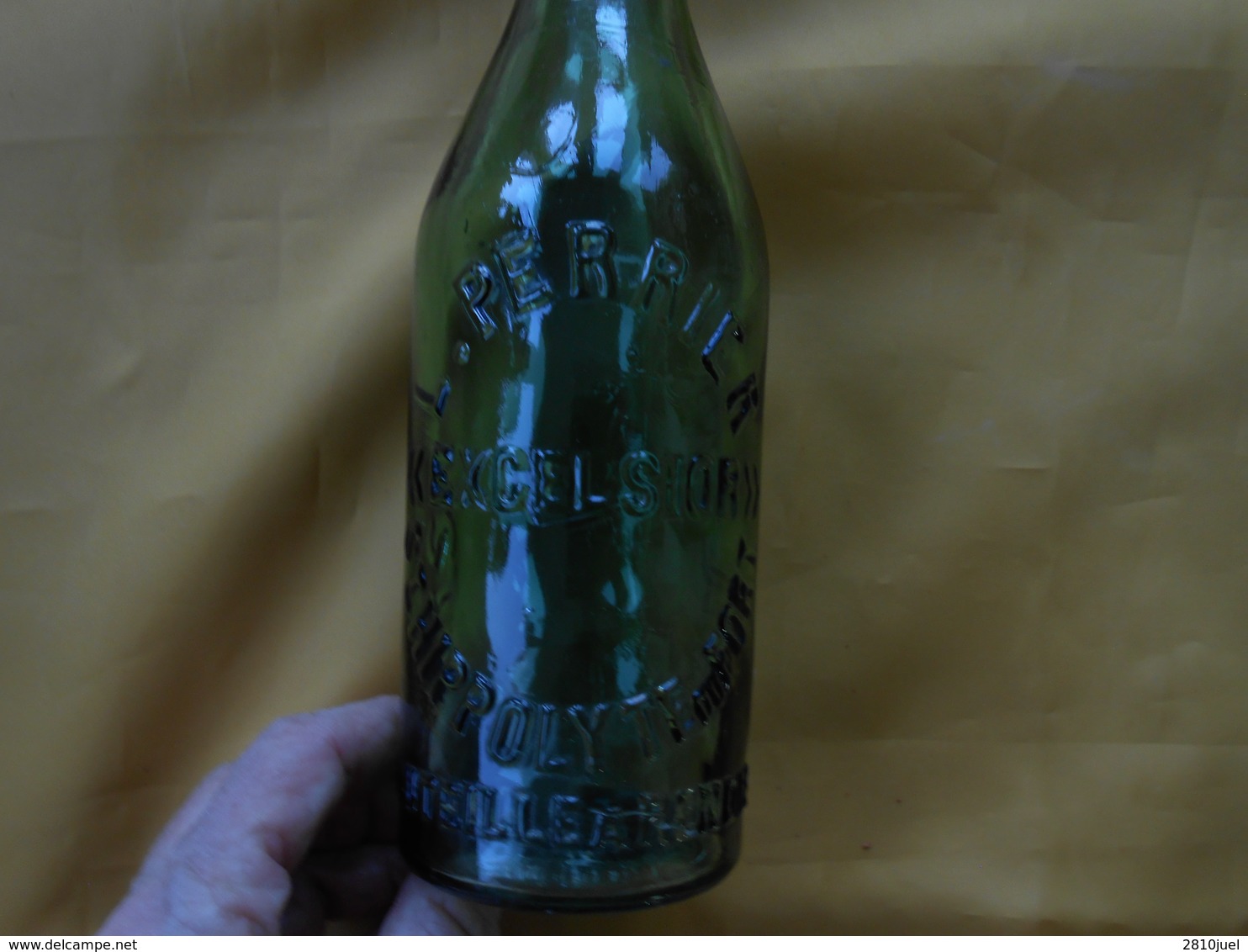 Bouteille - Verre Vert - Perrier St Hippolyte Du Fort- Excelsior - Petit Modèle - - Bière