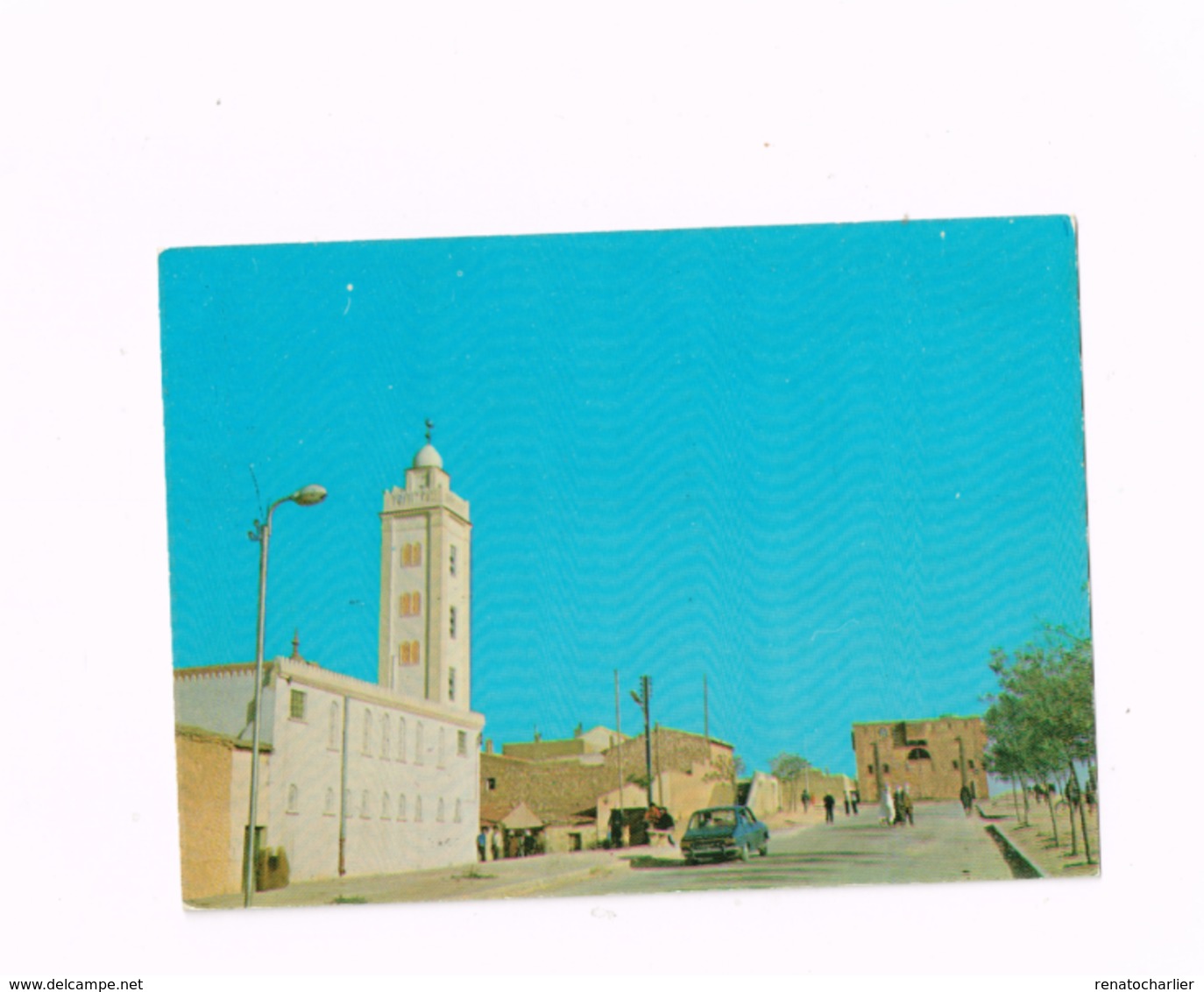 La Mosquée Et La POudrière.Expédié à Cité Ouvrière,wilaya De Djelfa.Auto. - Djelfa