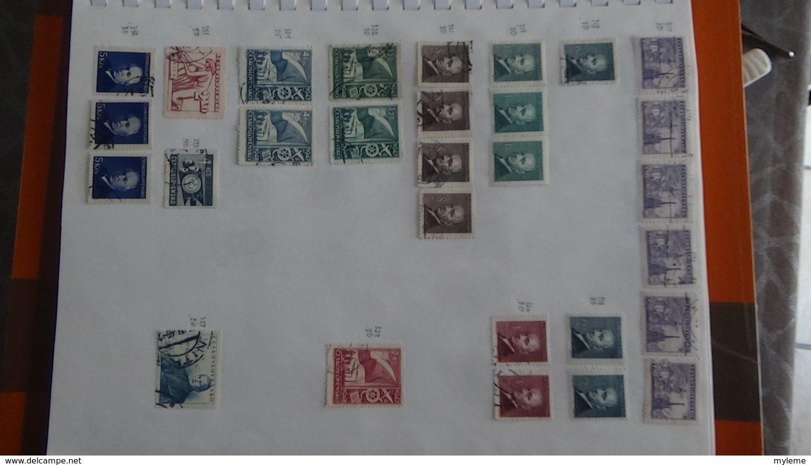 A257 Cahier de timbres de Tchécoslovaqiue et Albanie  !!! Voir commentaires