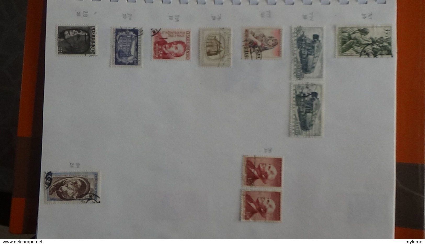 A257 Cahier de timbres de Tchécoslovaqiue et Albanie  !!! Voir commentaires