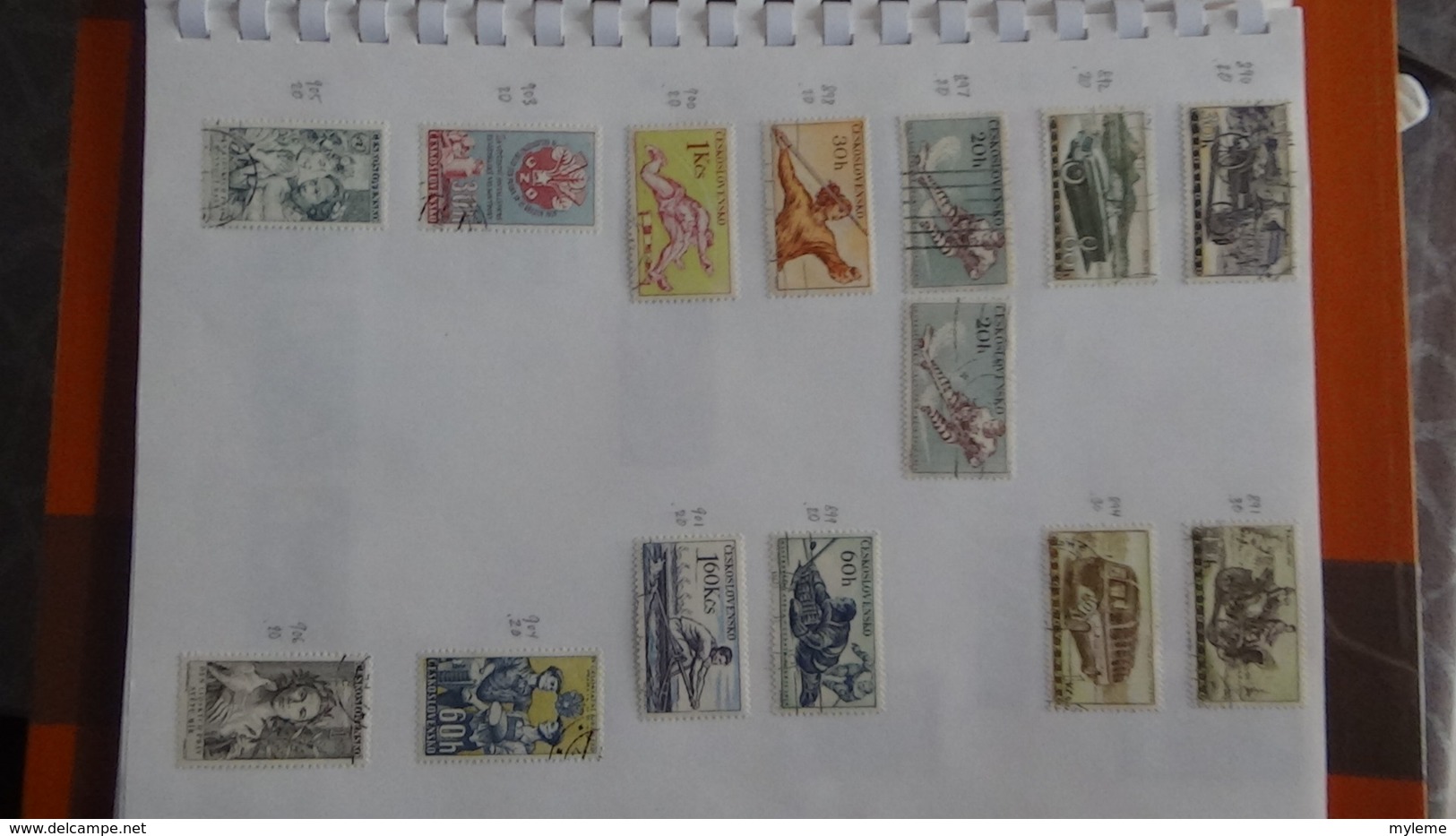 A257 Cahier de timbres de Tchécoslovaqiue et Albanie  !!! Voir commentaires