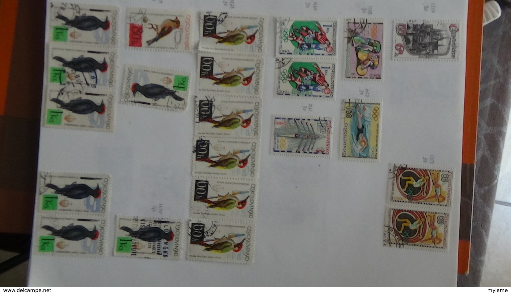 A257 Cahier de timbres de Tchécoslovaqiue et Albanie  !!! Voir commentaires