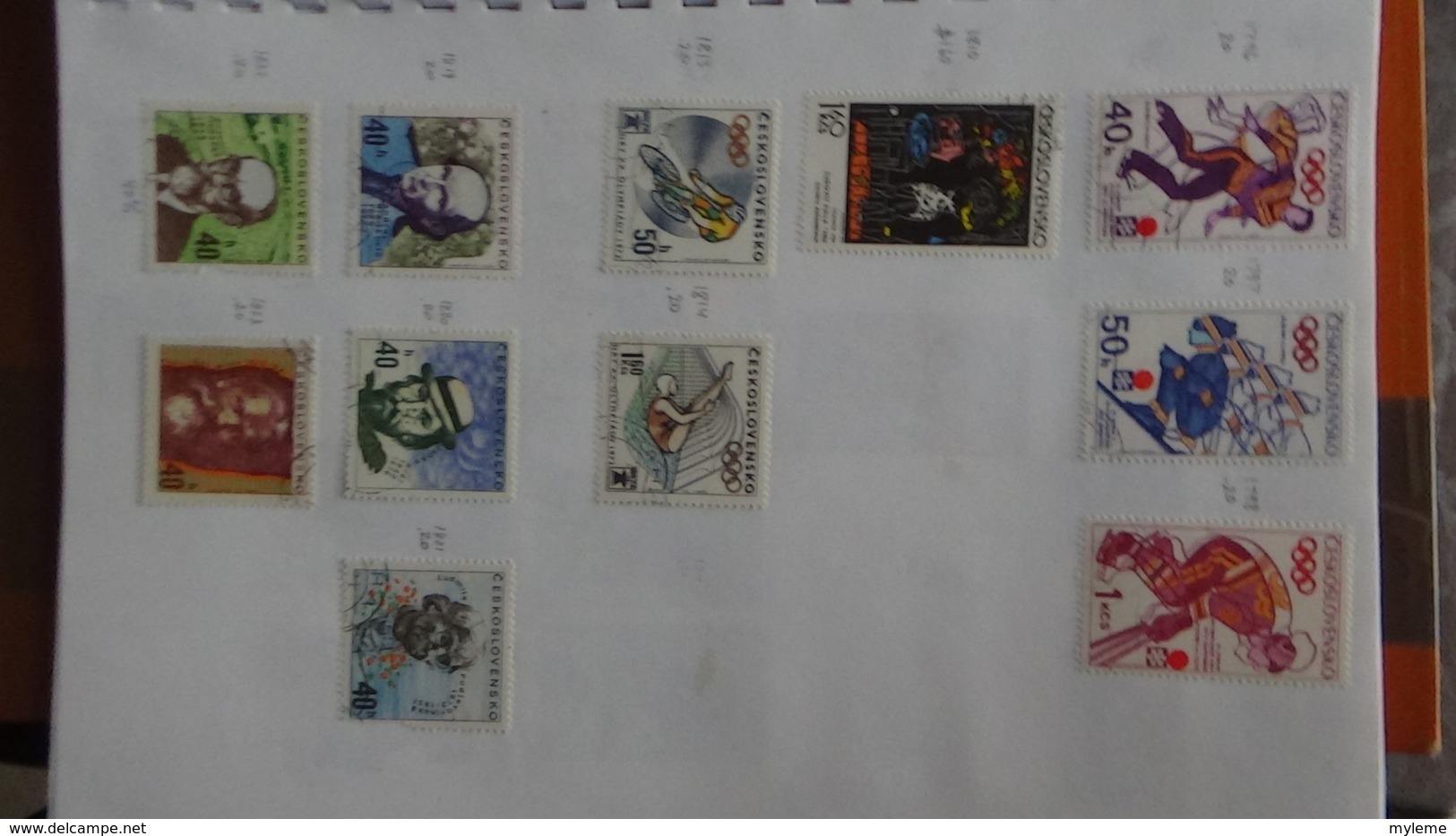 A257 Cahier de timbres de Tchécoslovaqiue et Albanie  !!! Voir commentaires