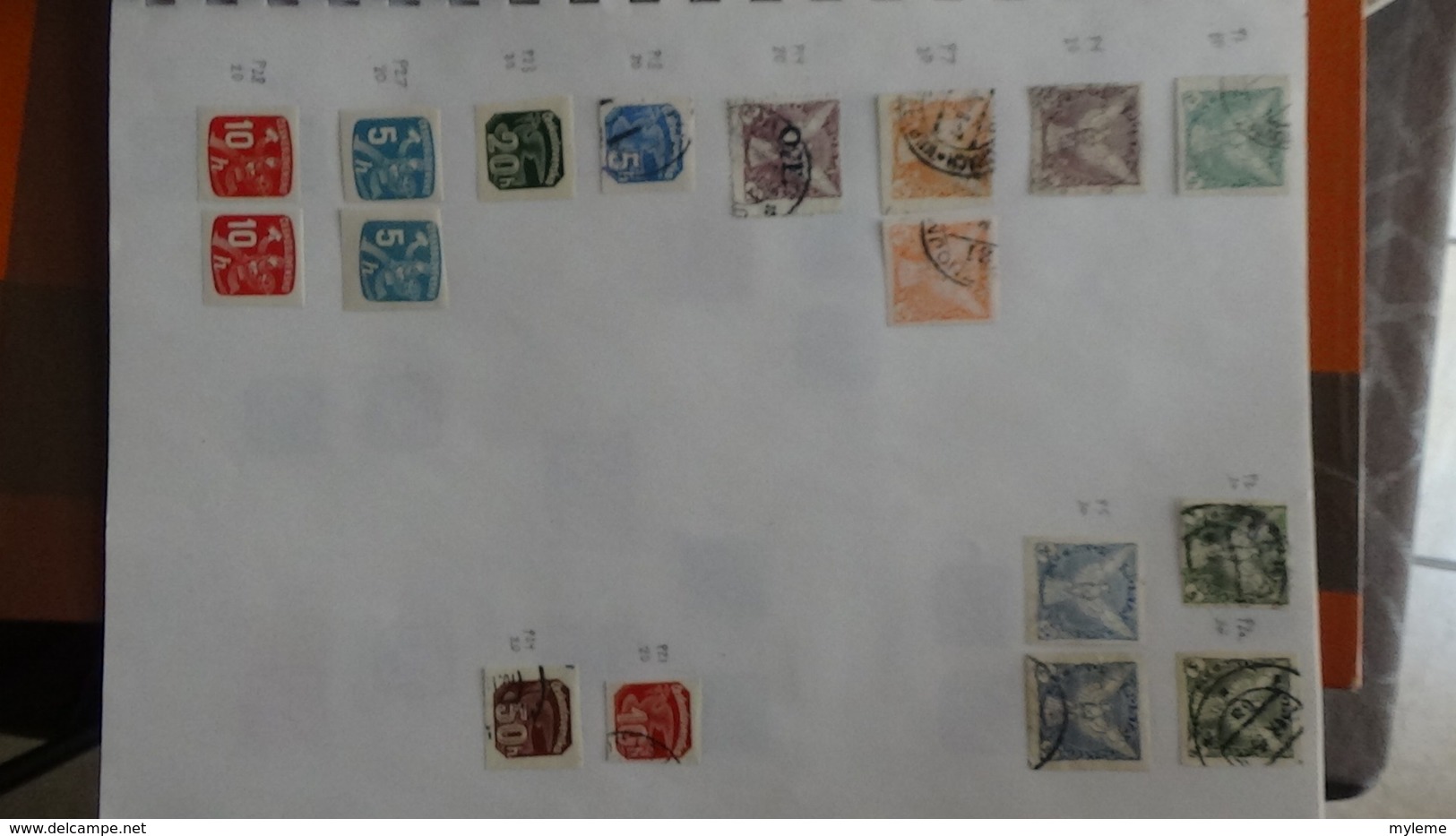 A257 Cahier de timbres de Tchécoslovaqiue et Albanie  !!! Voir commentaires